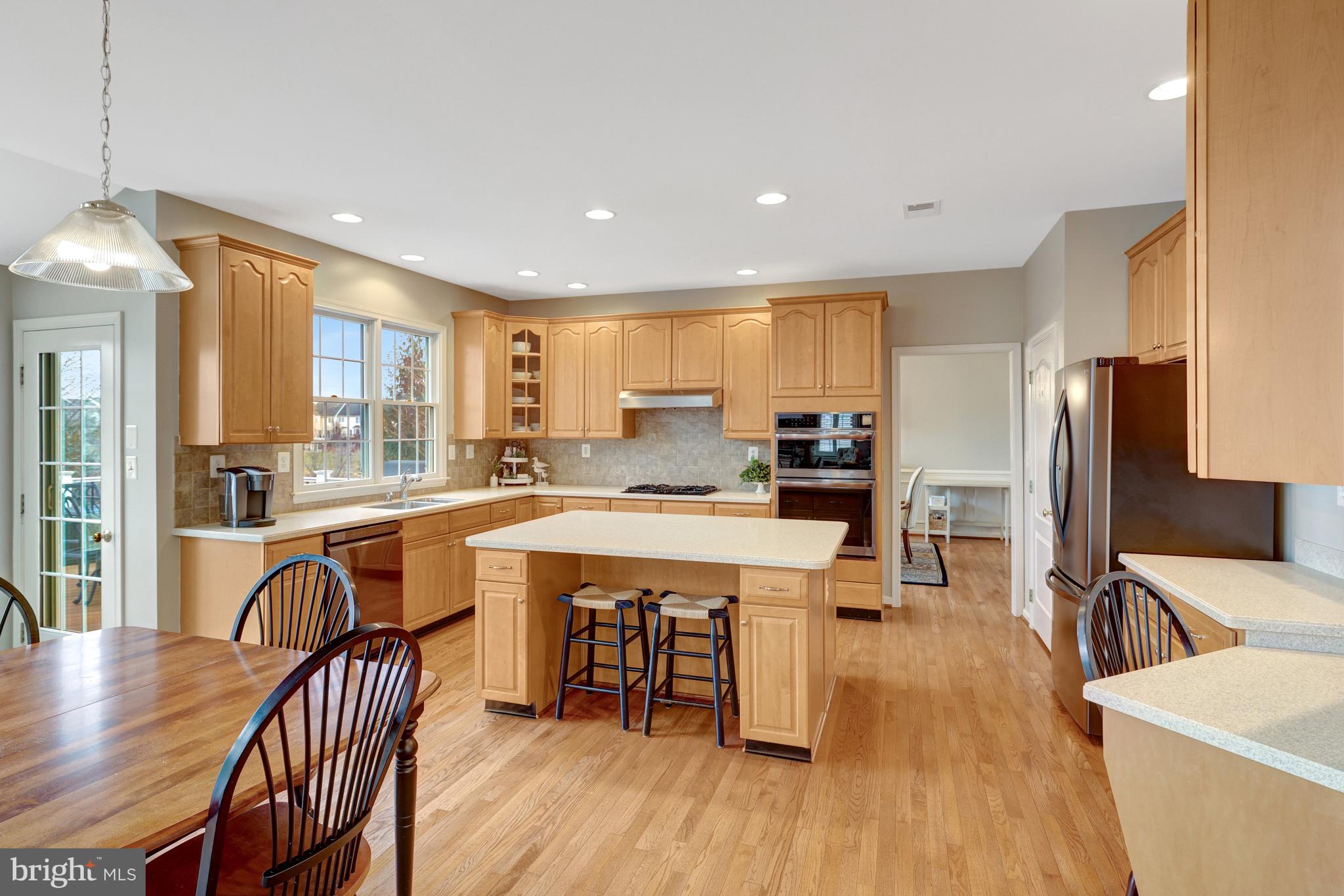 LOUDOUN VALLEY ESTATES - Residential