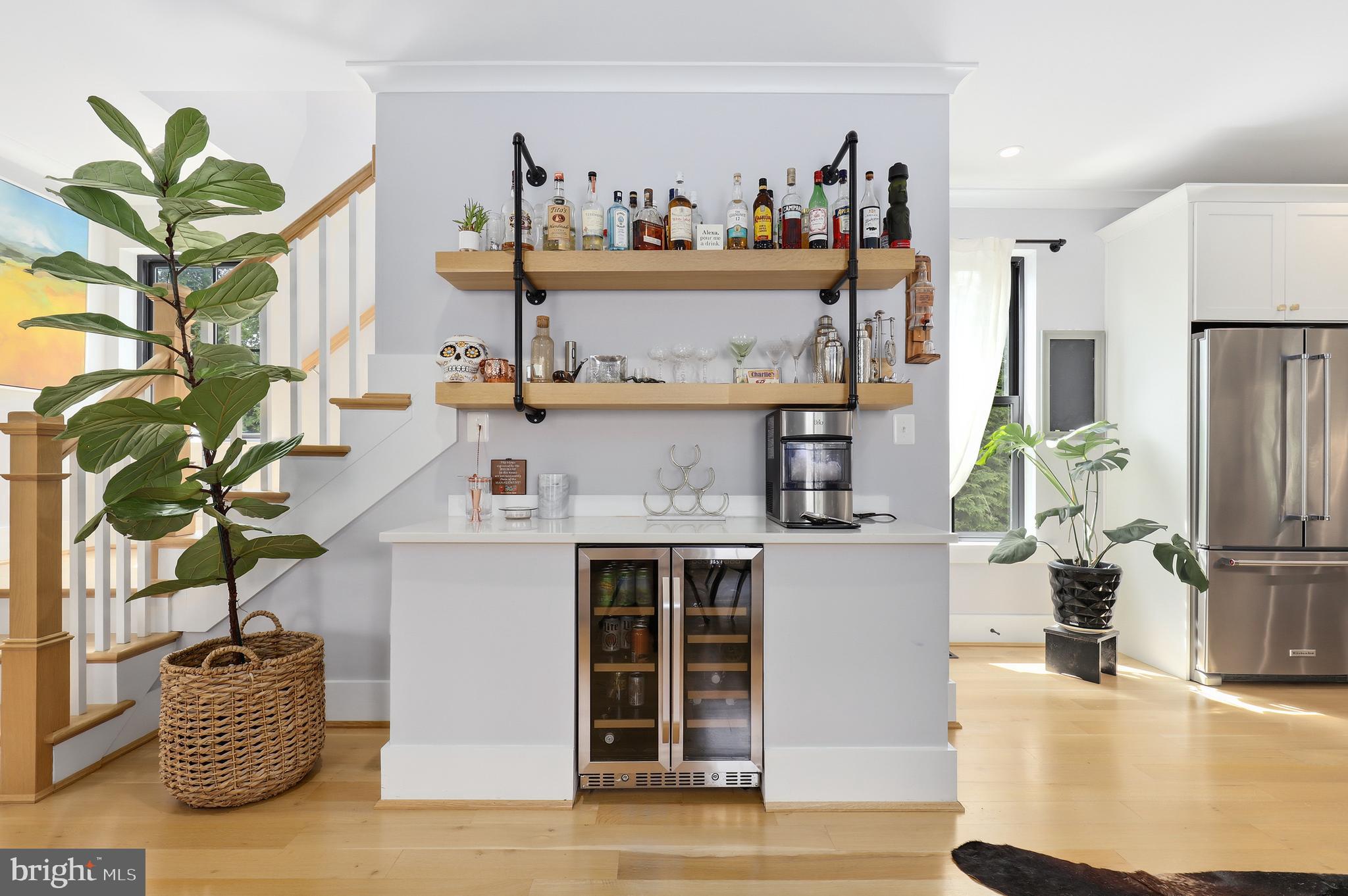 JANETA - Residential