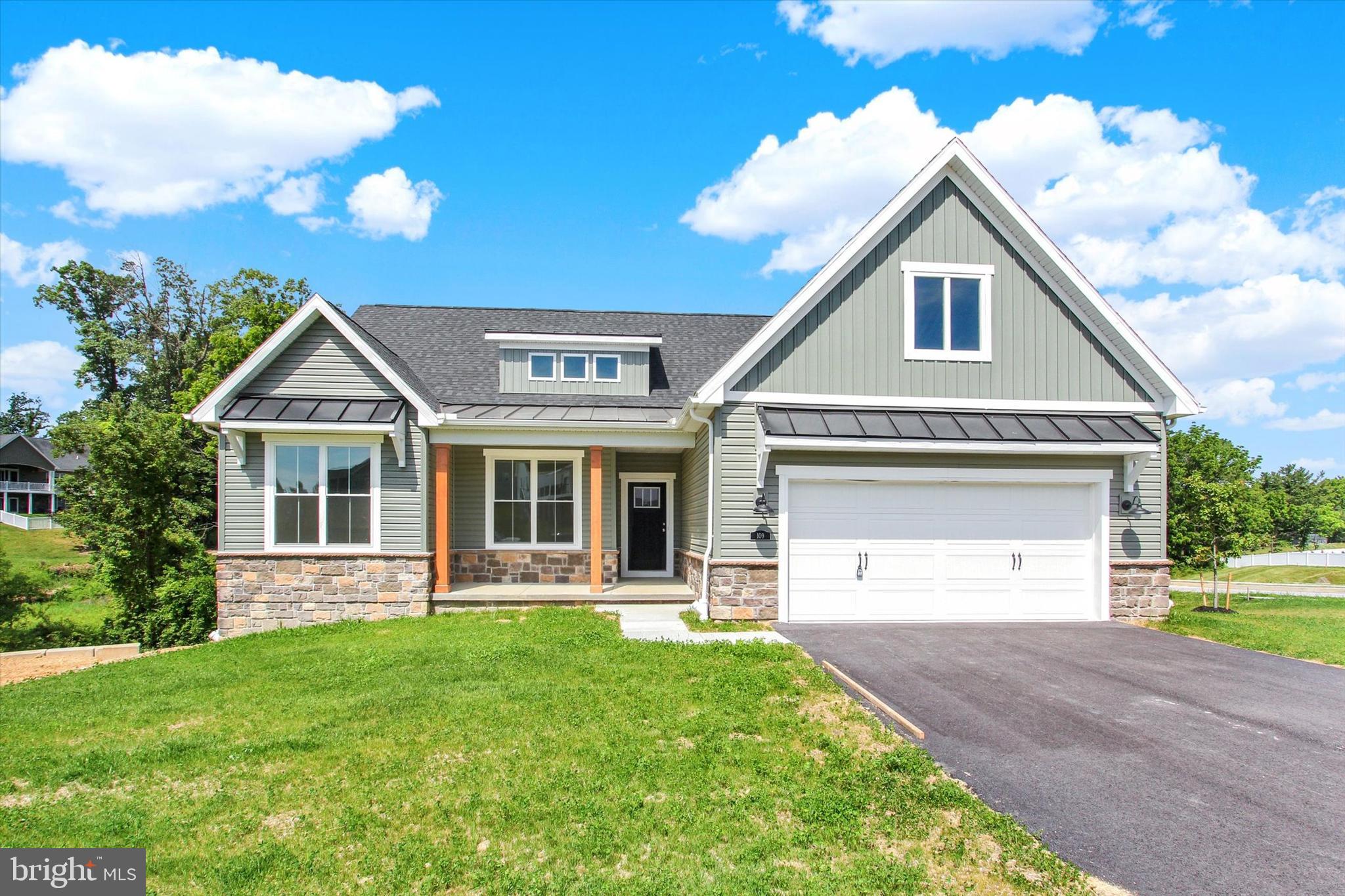 THORNBURY HUNT II - Residential