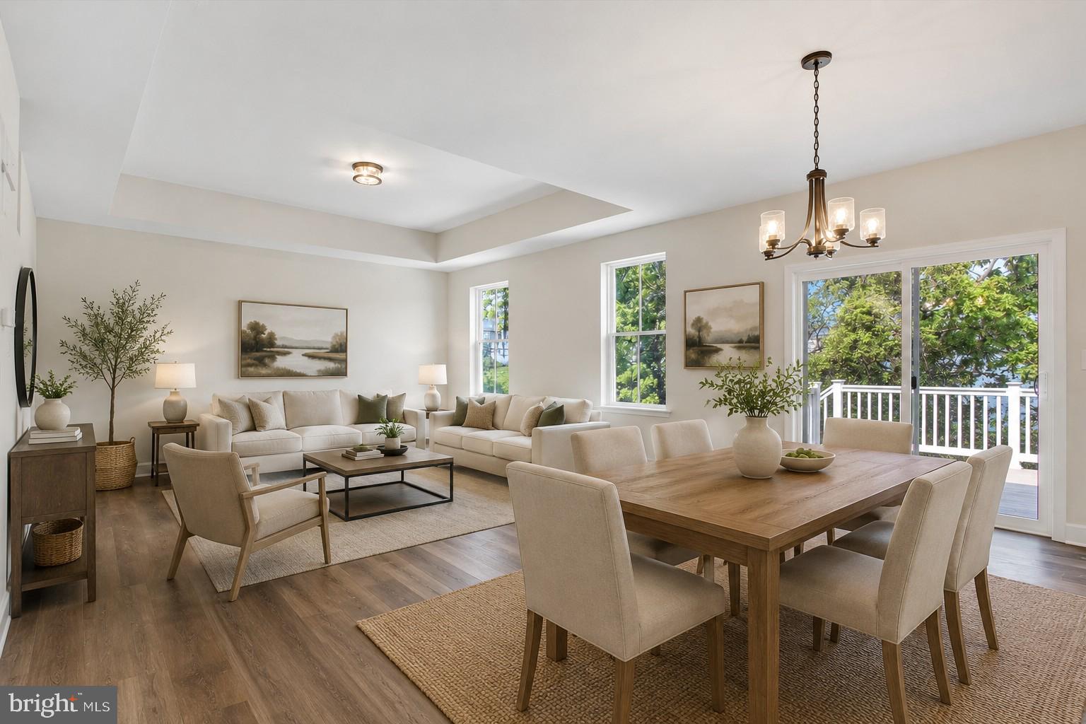 THORNBURY HUNT II - Residential