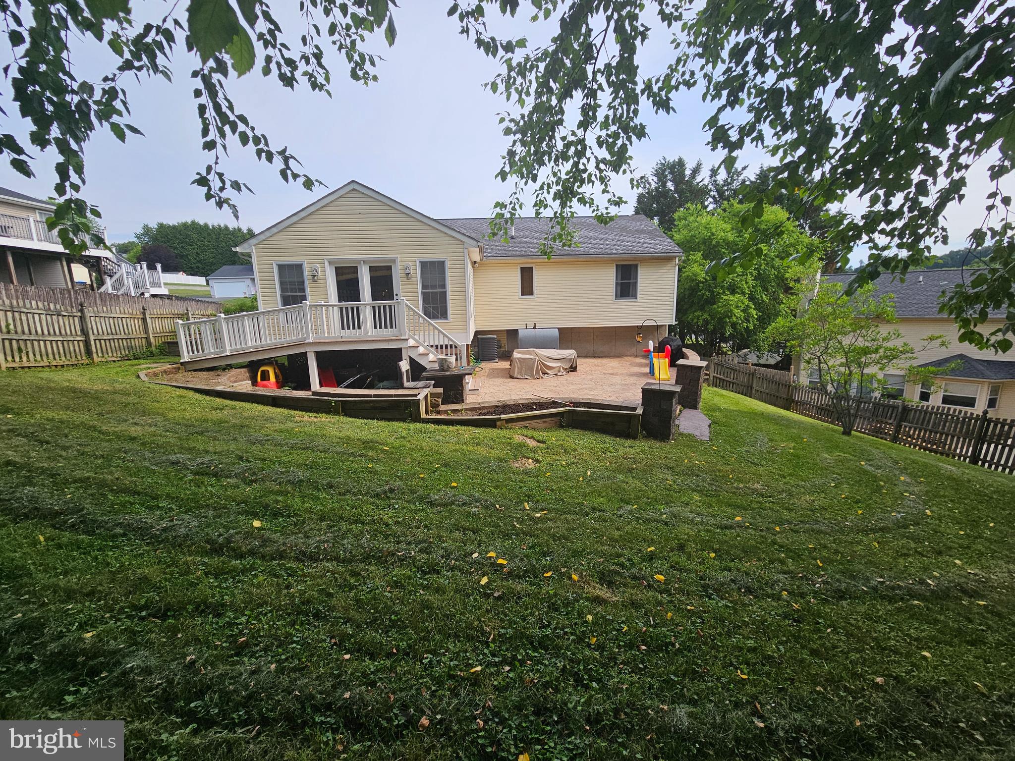 SUMMER HILL - Residential