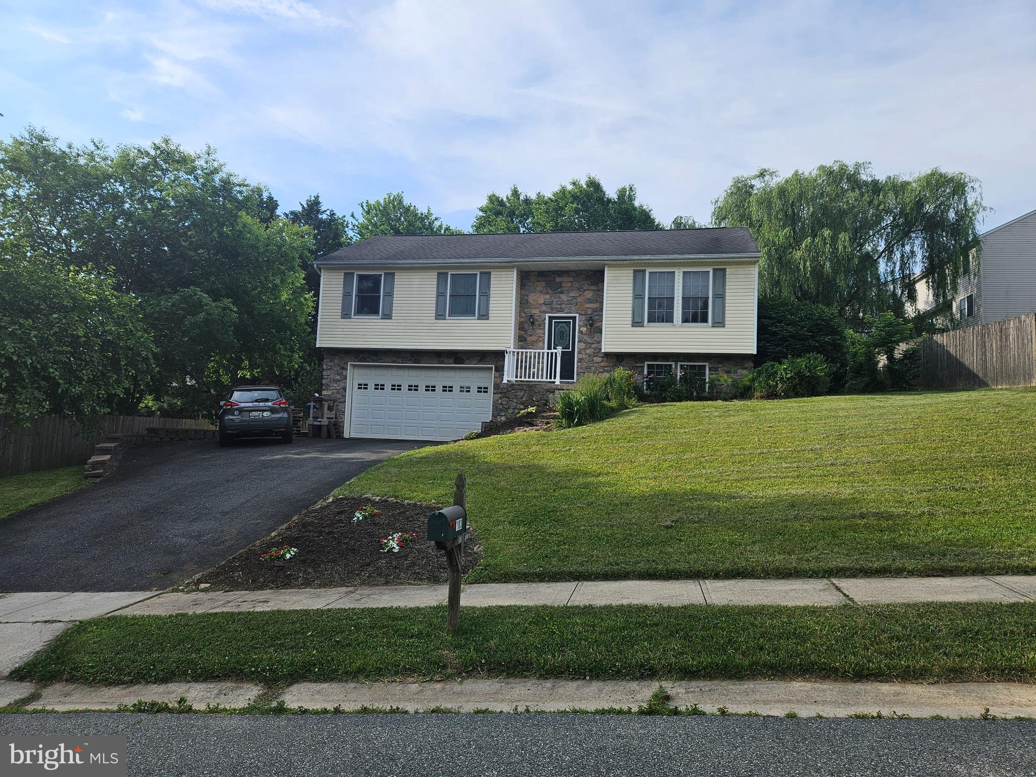 SUMMER HILL - Residential
