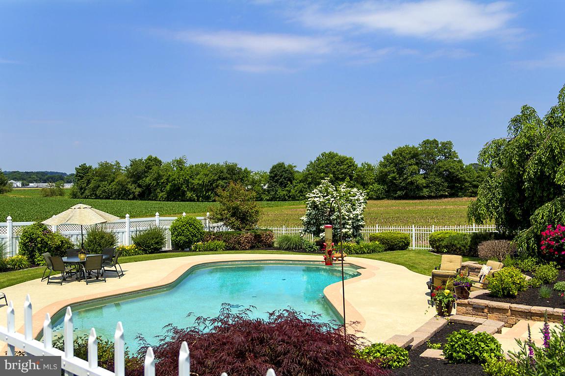 EAST HEMPFIELD - Farm