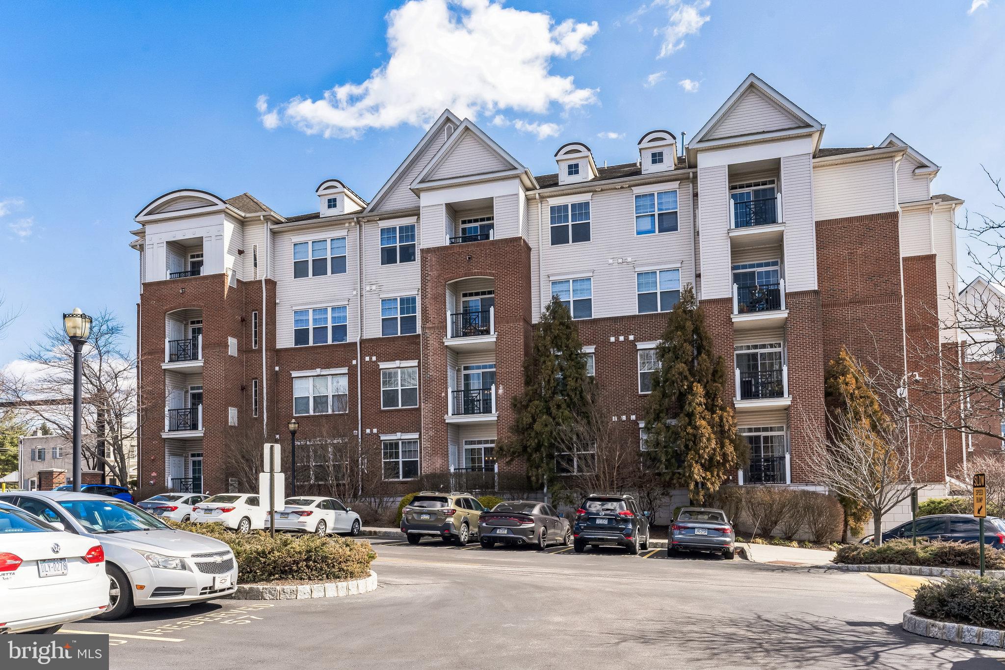 THE GRANDE AT RIVERVIEW - Residential Lease