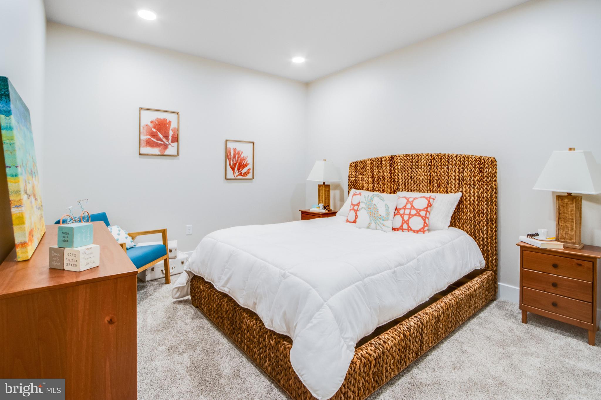FLATS AT COASTAL STATION - Residential