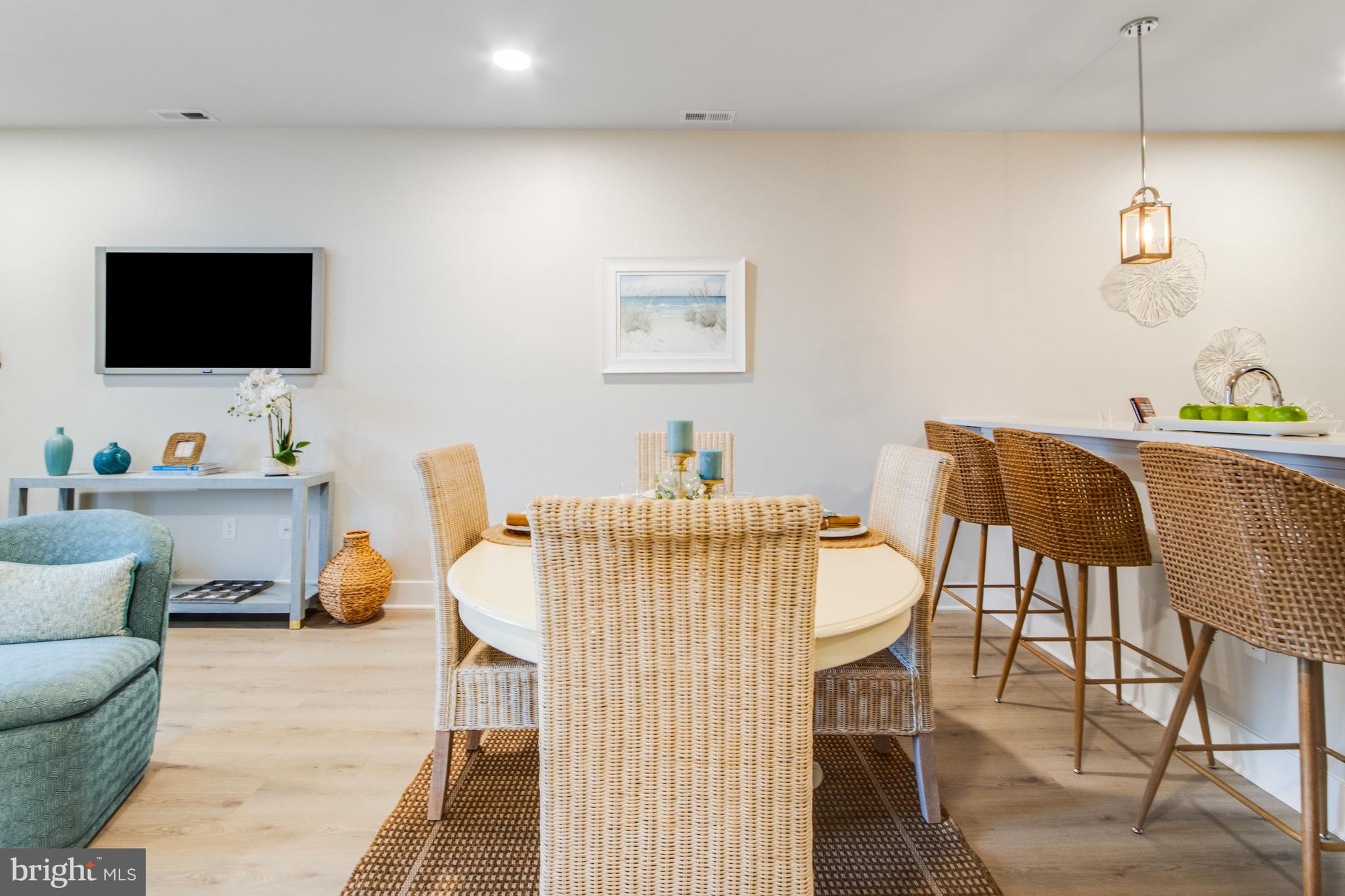 FLATS AT COASTAL STATION - Residential