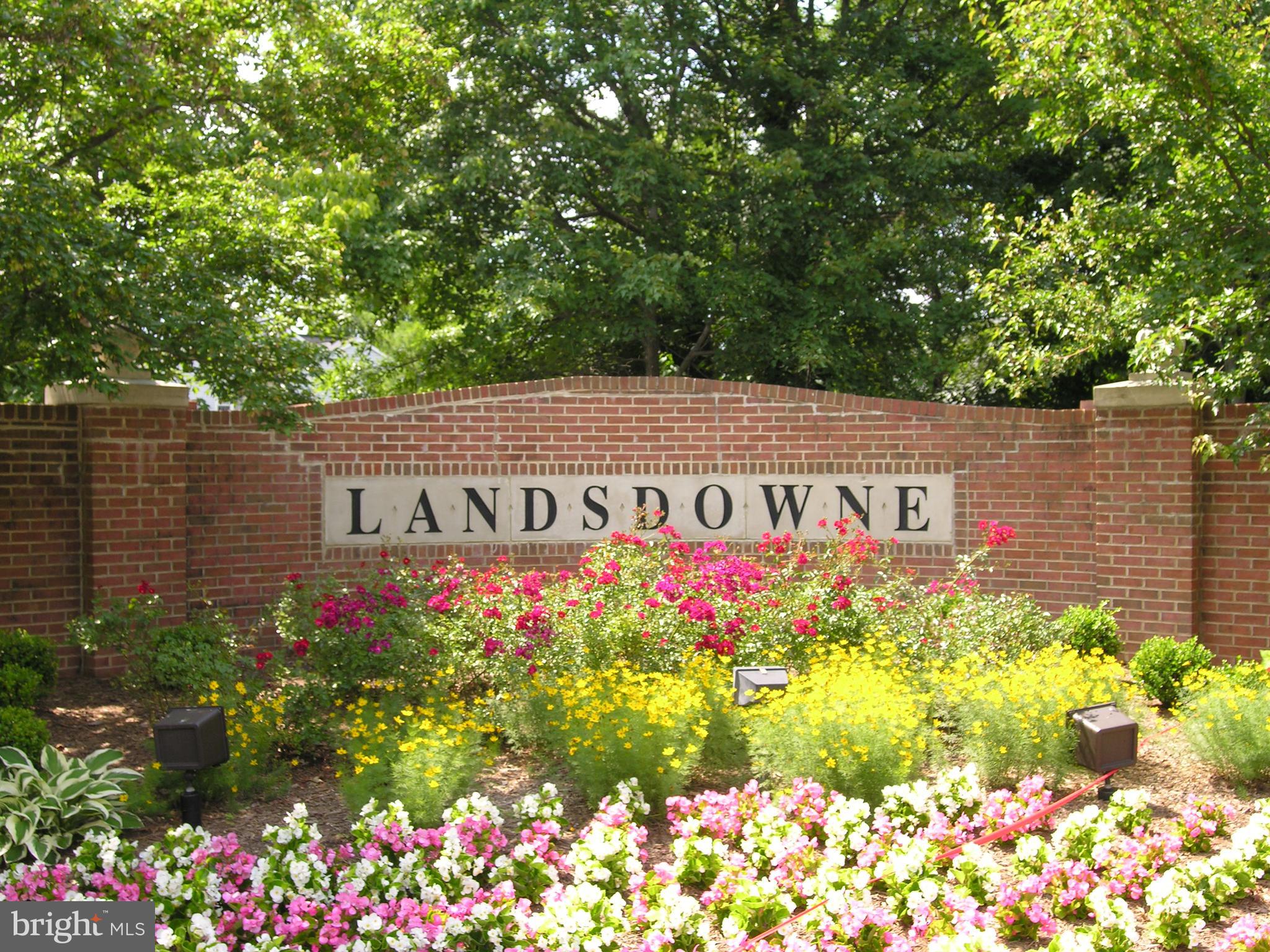 LANDSDOWNE - Residential Lease