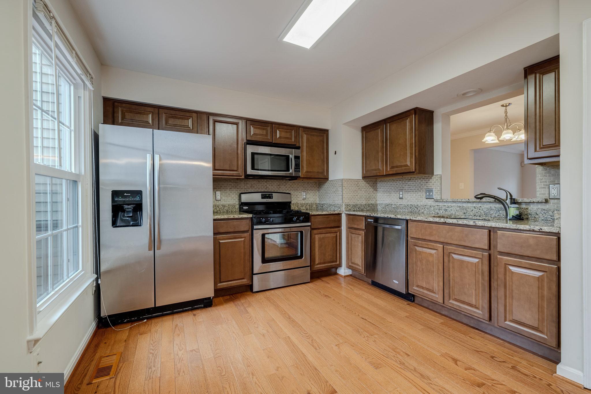 LANDSDOWNE - Residential Lease
