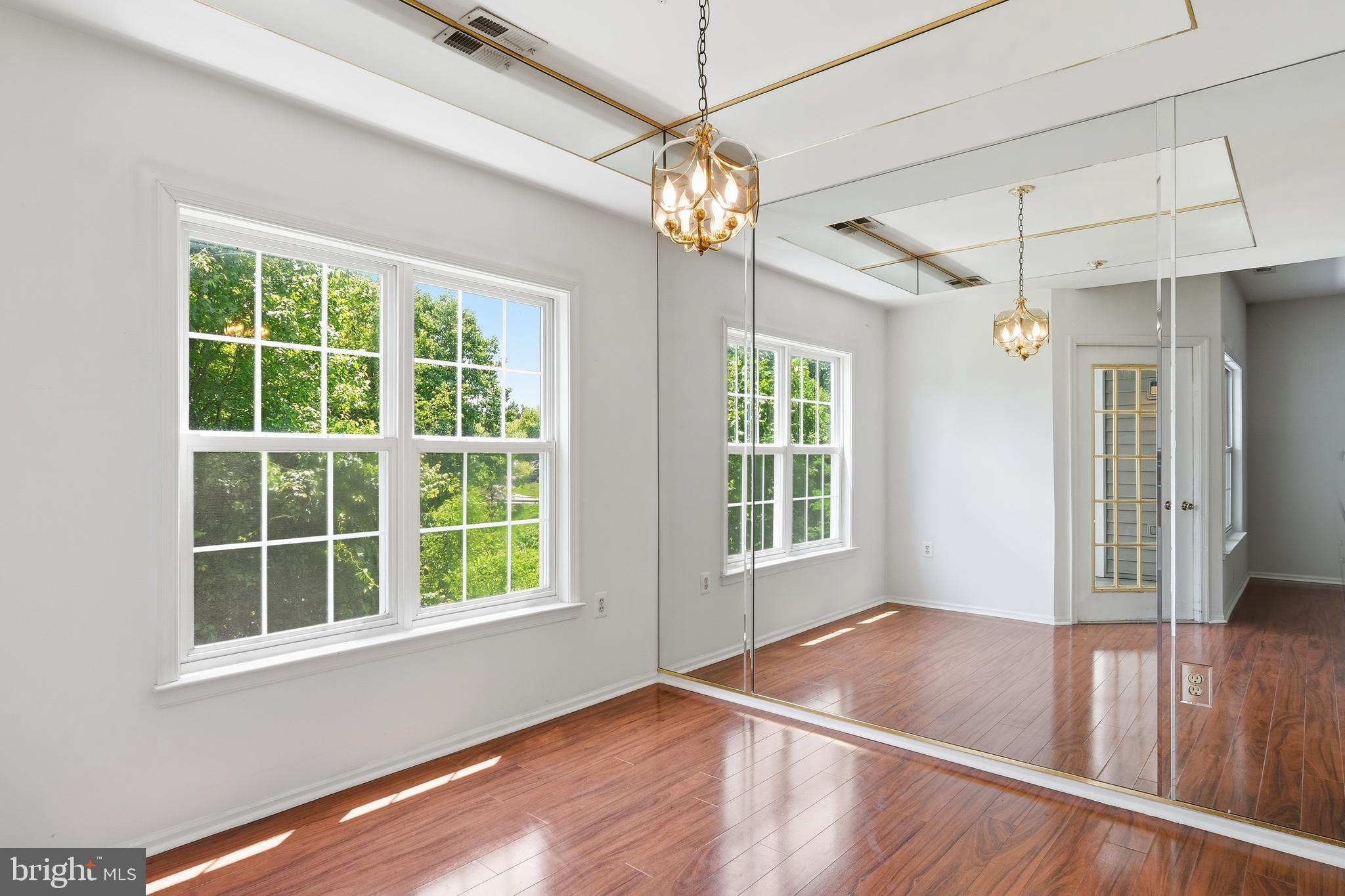 OWINGS MILLS - Residential