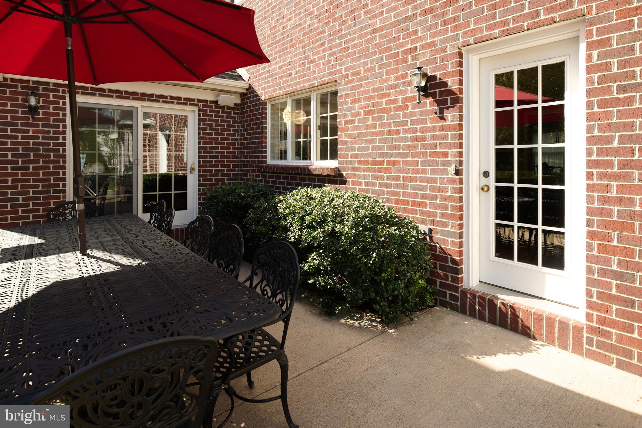 CENTRE HILLS - Residential