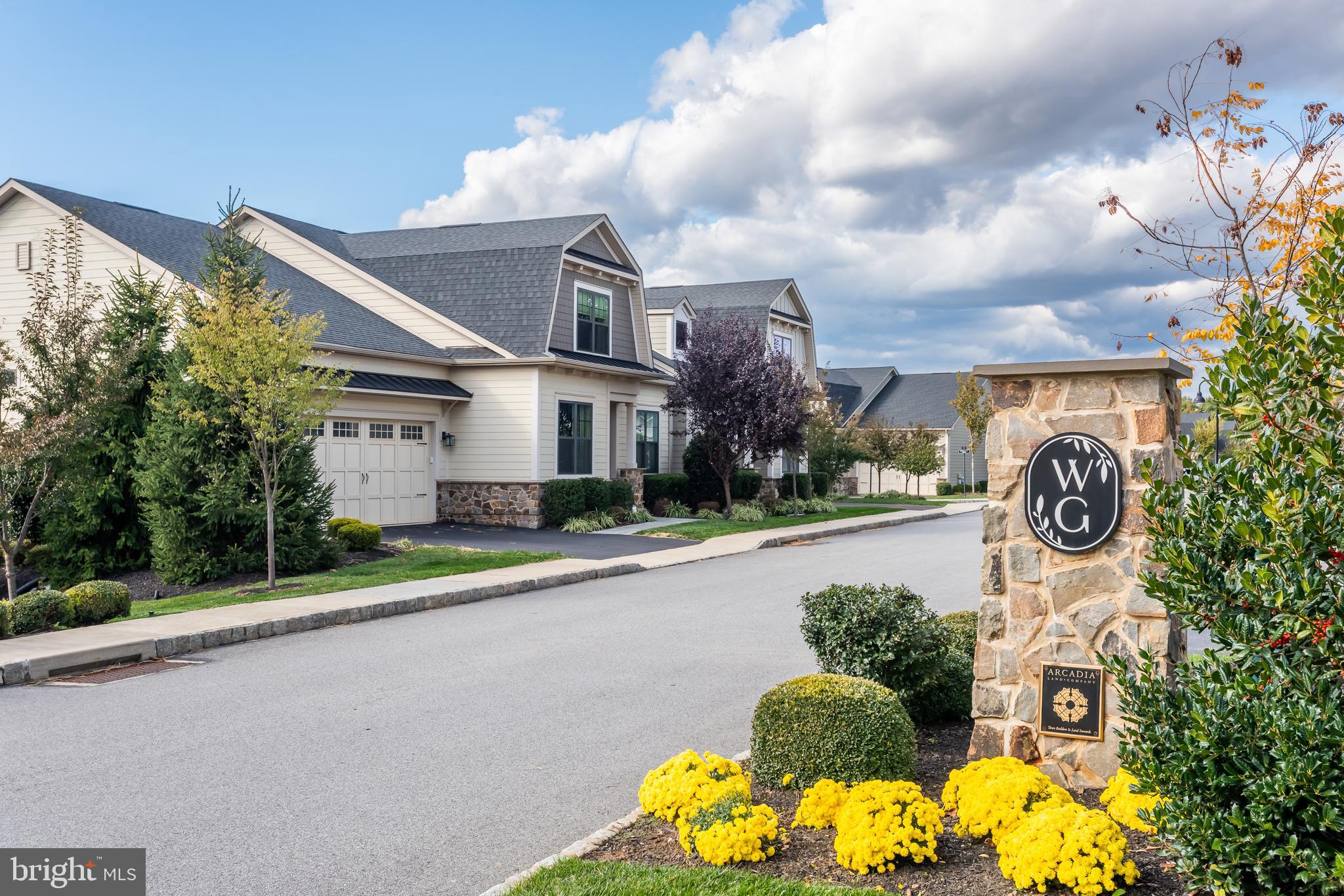 WAYNE GLEN - Residential