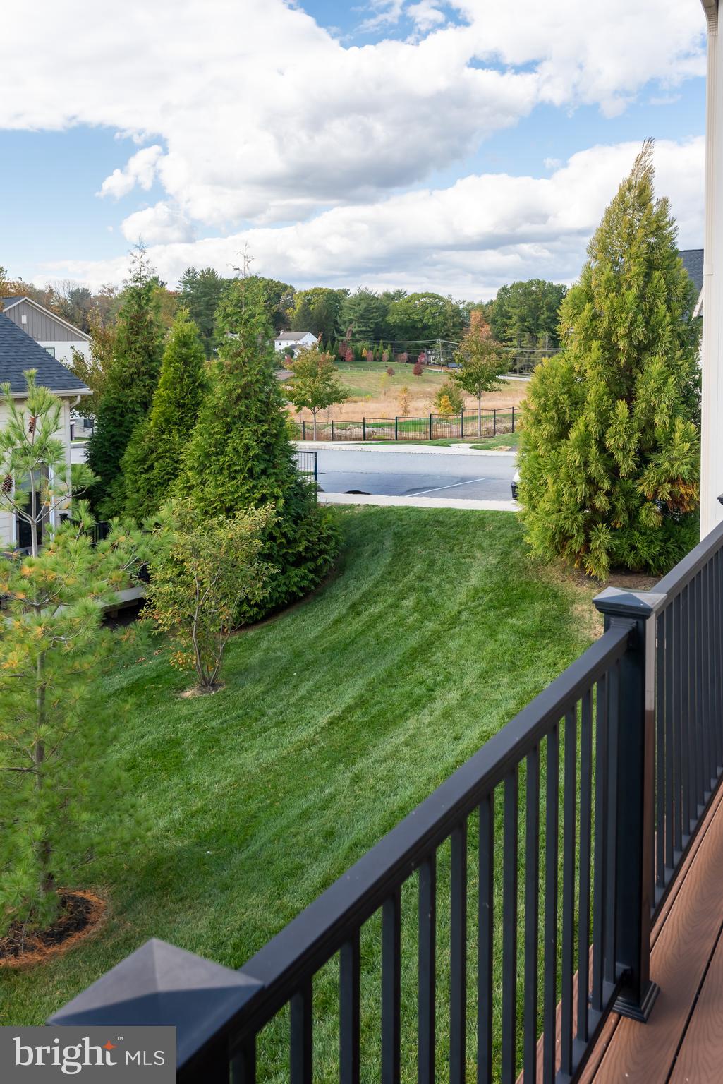 WAYNE GLEN - Residential