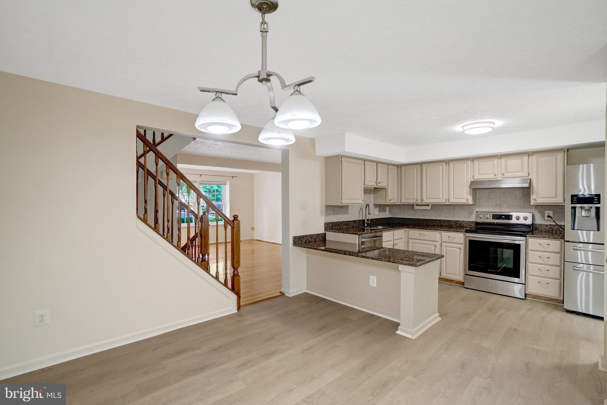 POHICK VILLAGE - Residential