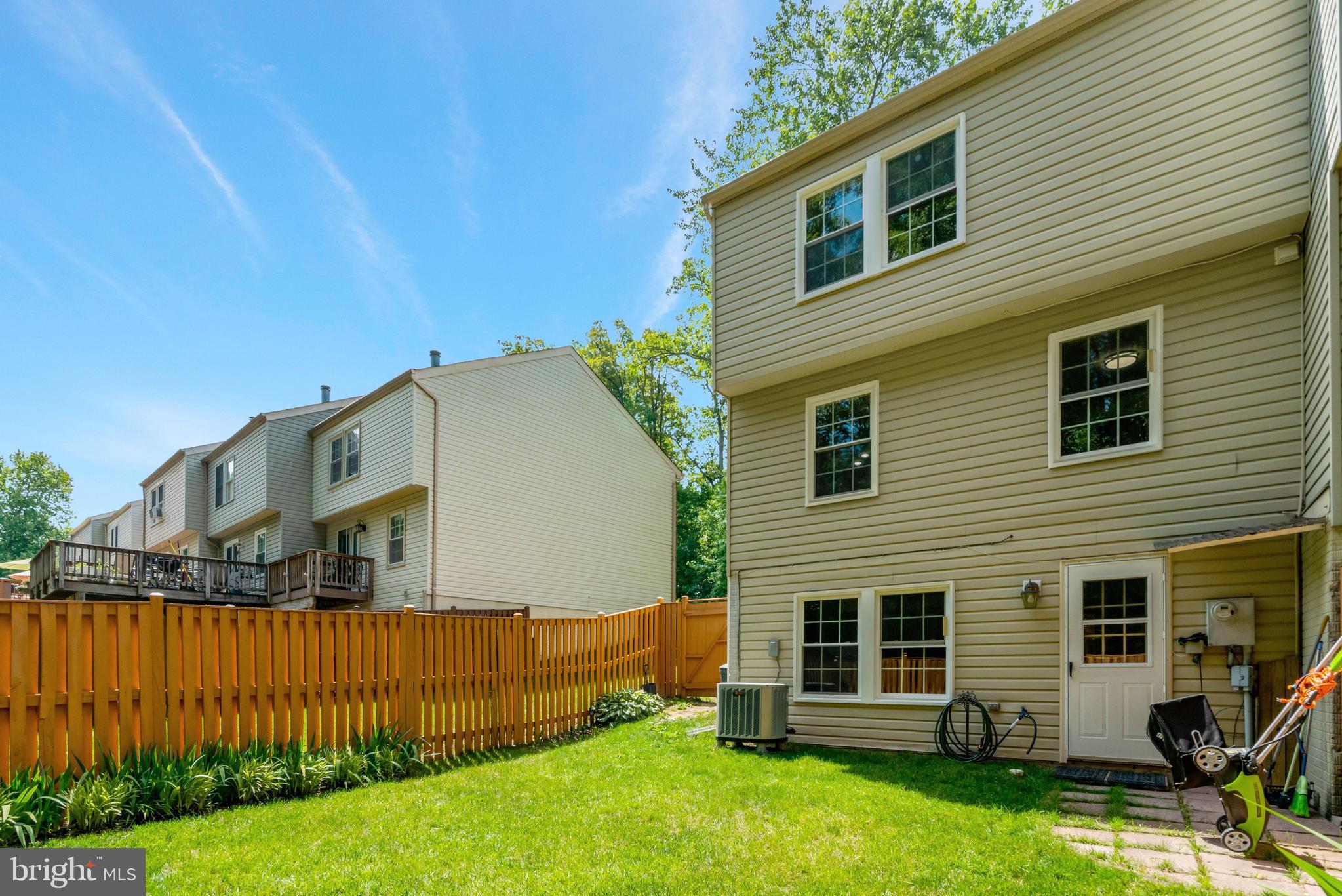 POHICK VILLAGE - Residential