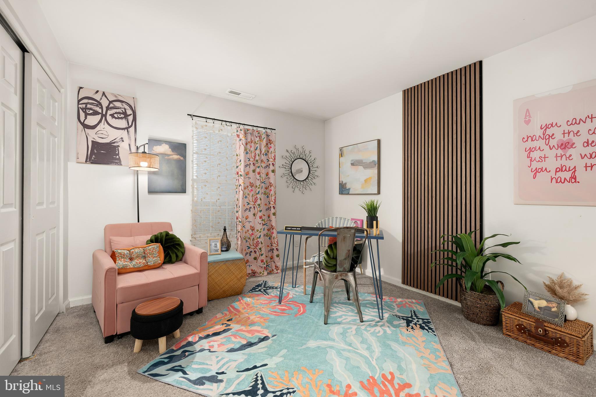 SANIBEL VILLAGE - Residential