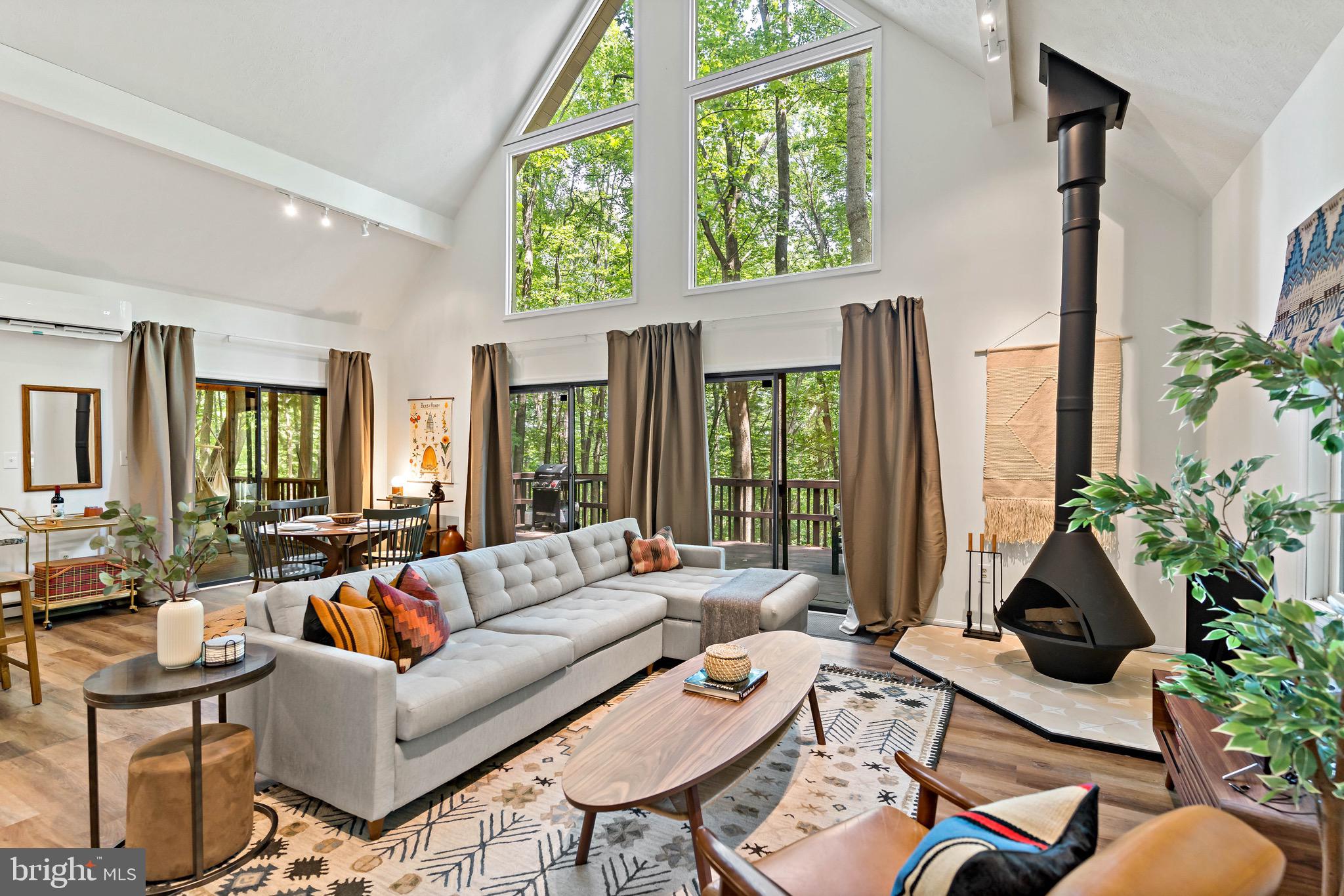 ROCK GAP WOODS - Residential