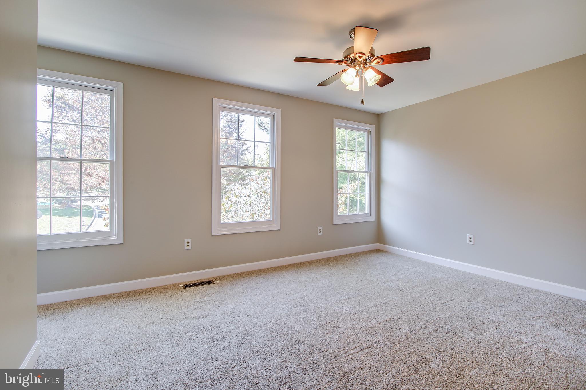 ORCHARD HILLS - Residential