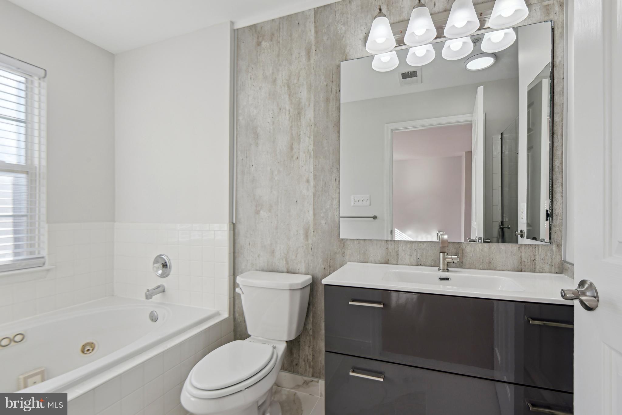 METRO PLACE AT DUNN LORING - Residential Lease