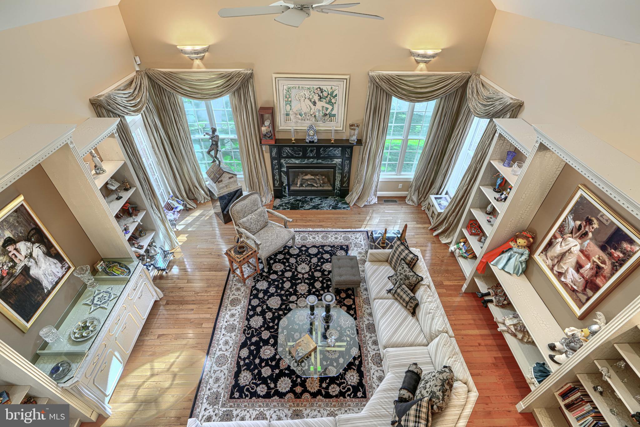 THE ENCLAVE - Residential