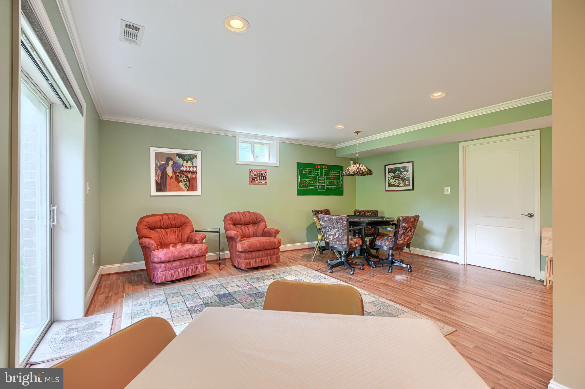 THE ENCLAVE - Residential