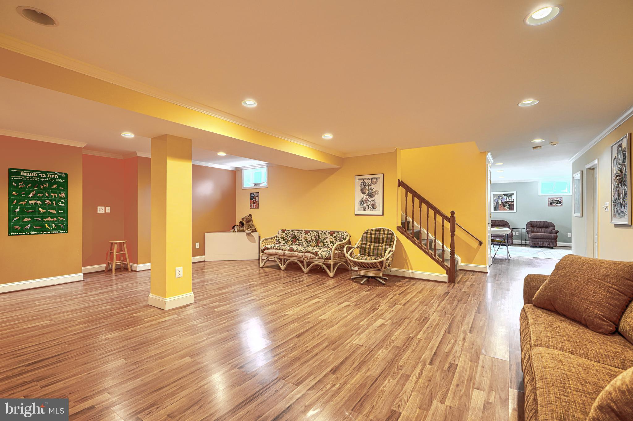 THE ENCLAVE - Residential