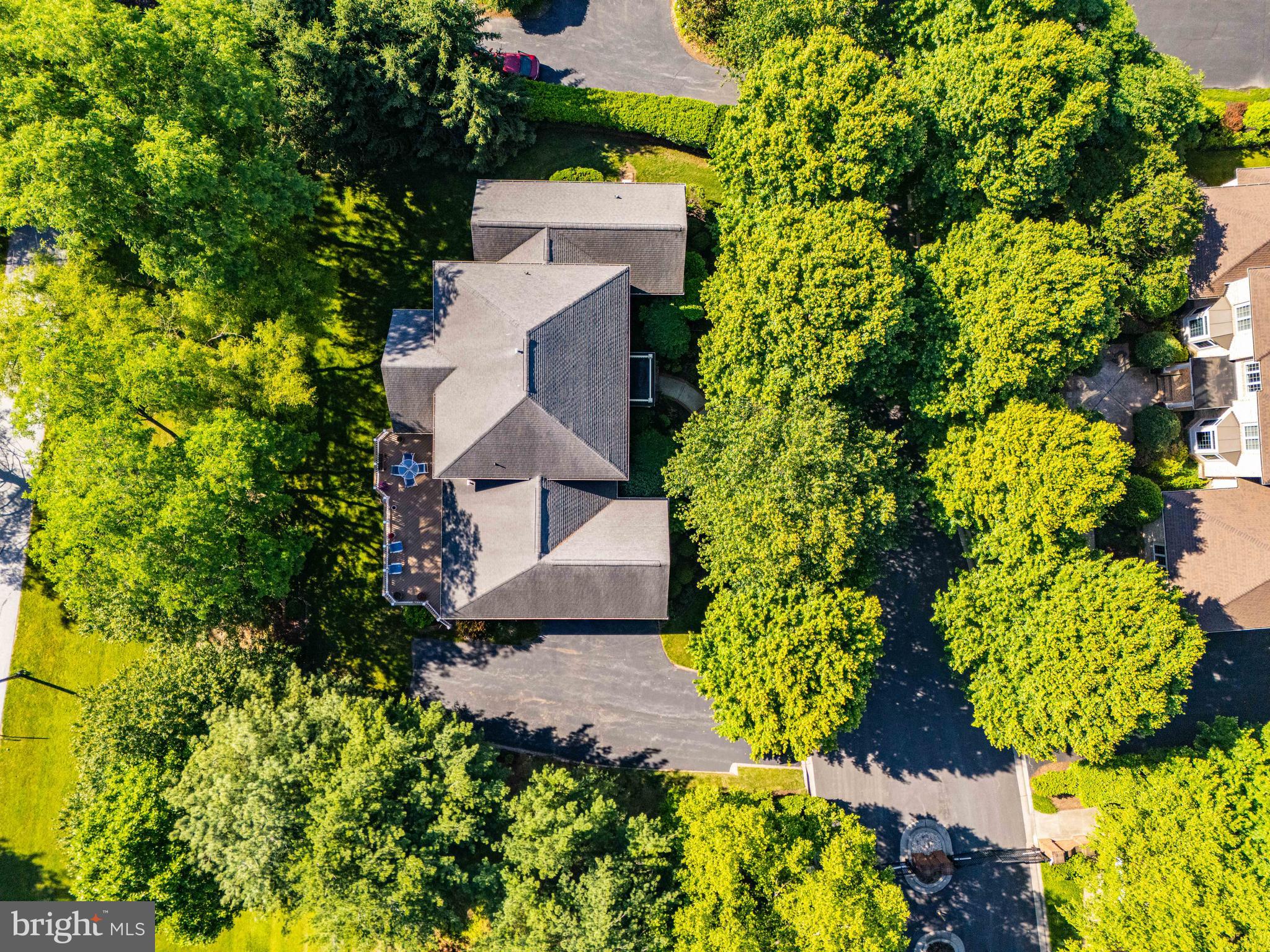 THE ENCLAVE - Residential