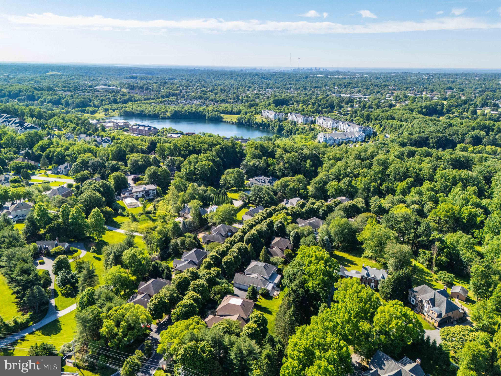 THE ENCLAVE - Residential