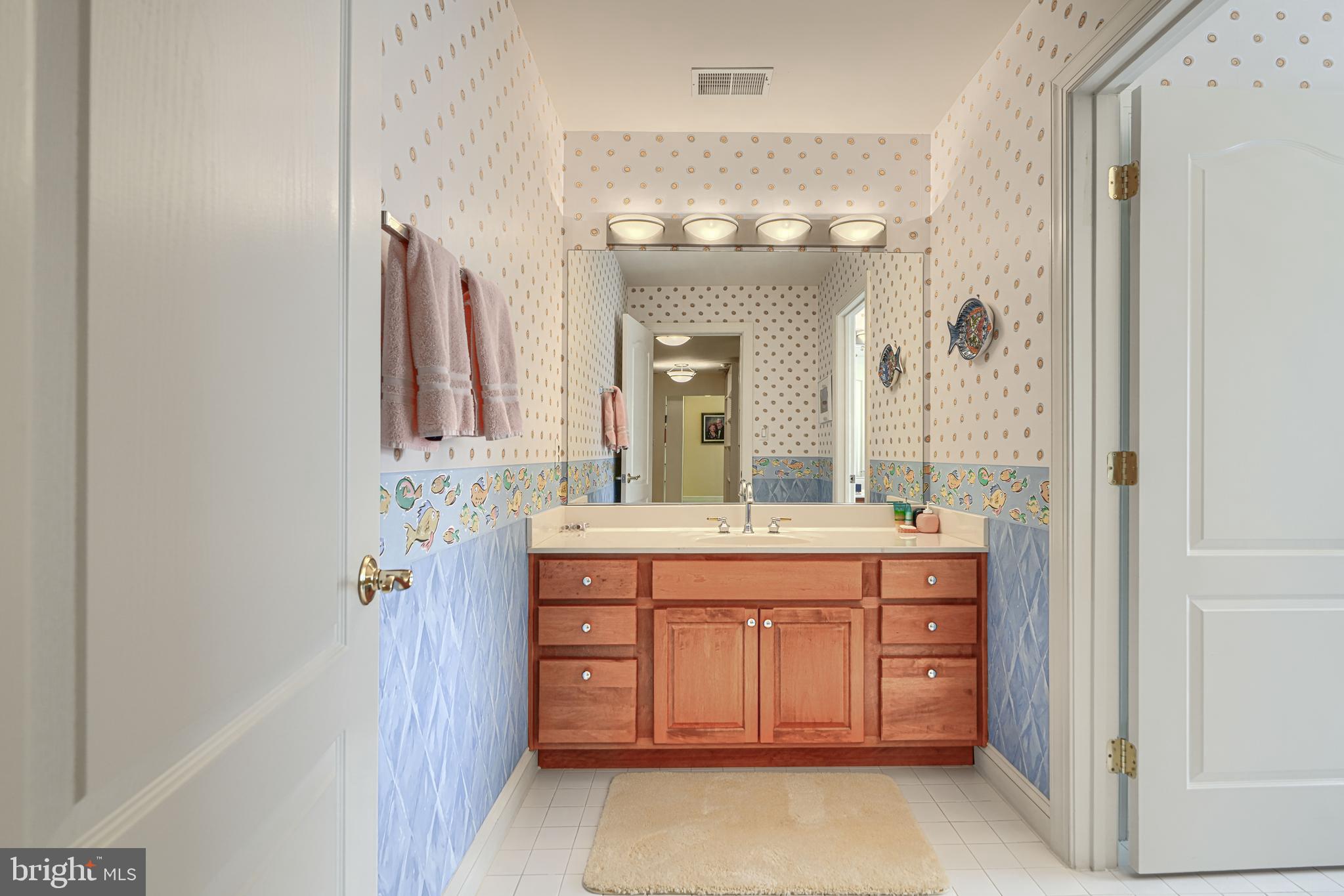 THE ENCLAVE - Residential