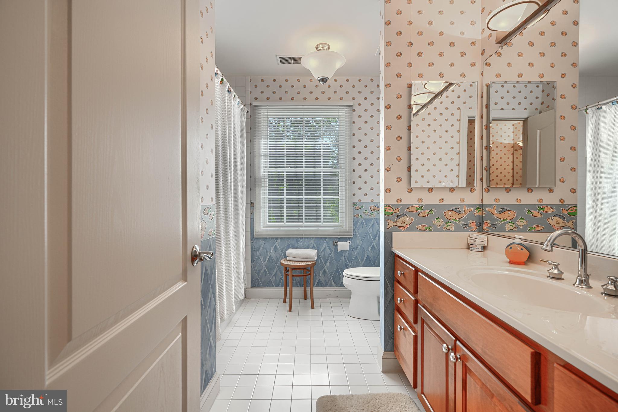 THE ENCLAVE - Residential
