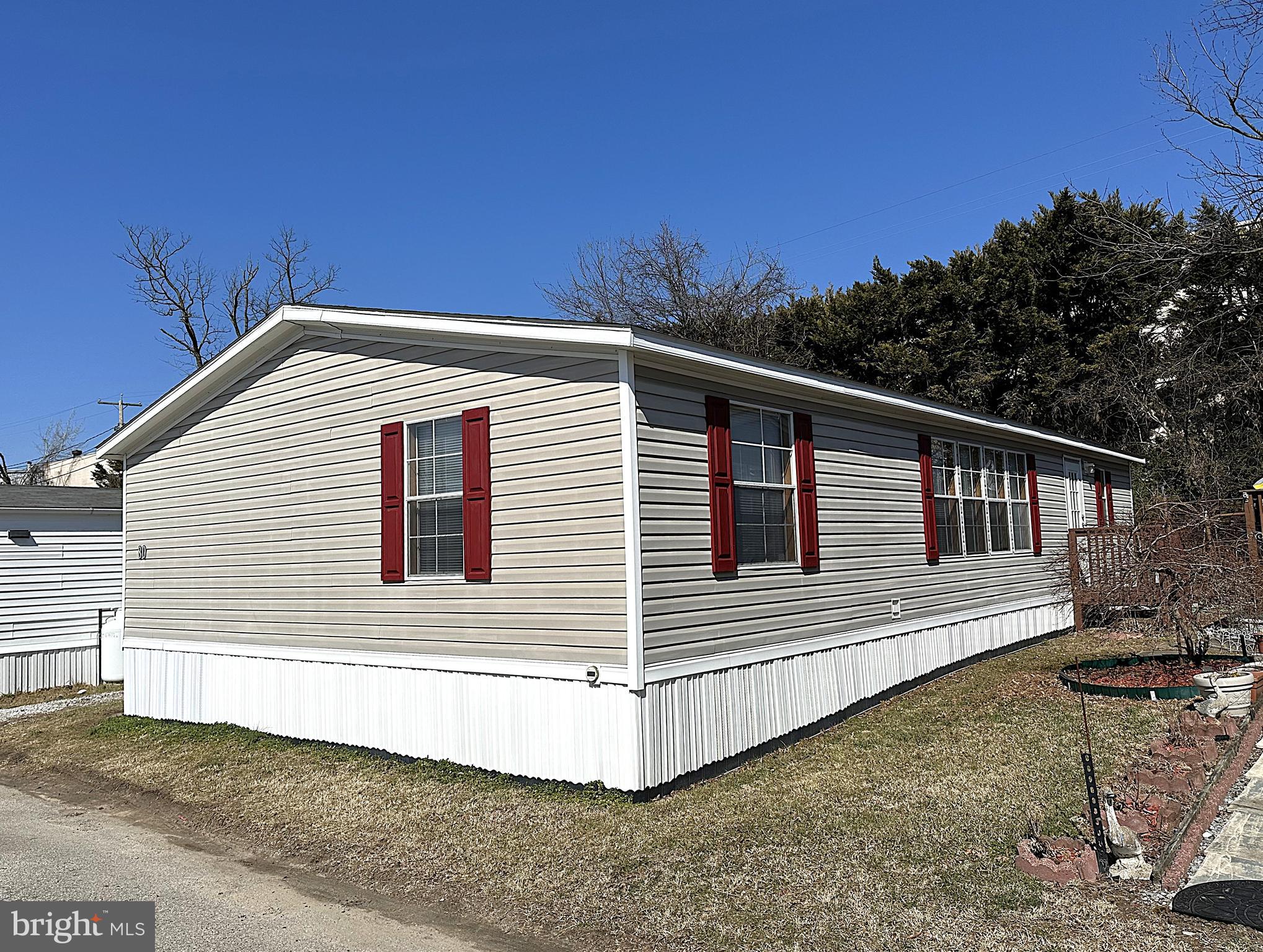 MIDWAY MOBILE VILLAGE - Residential