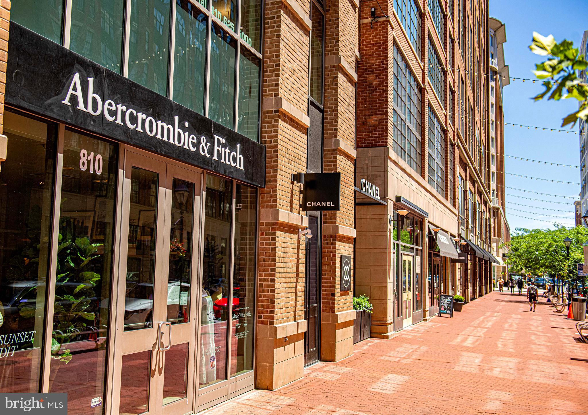 HARBOR EAST - Residential