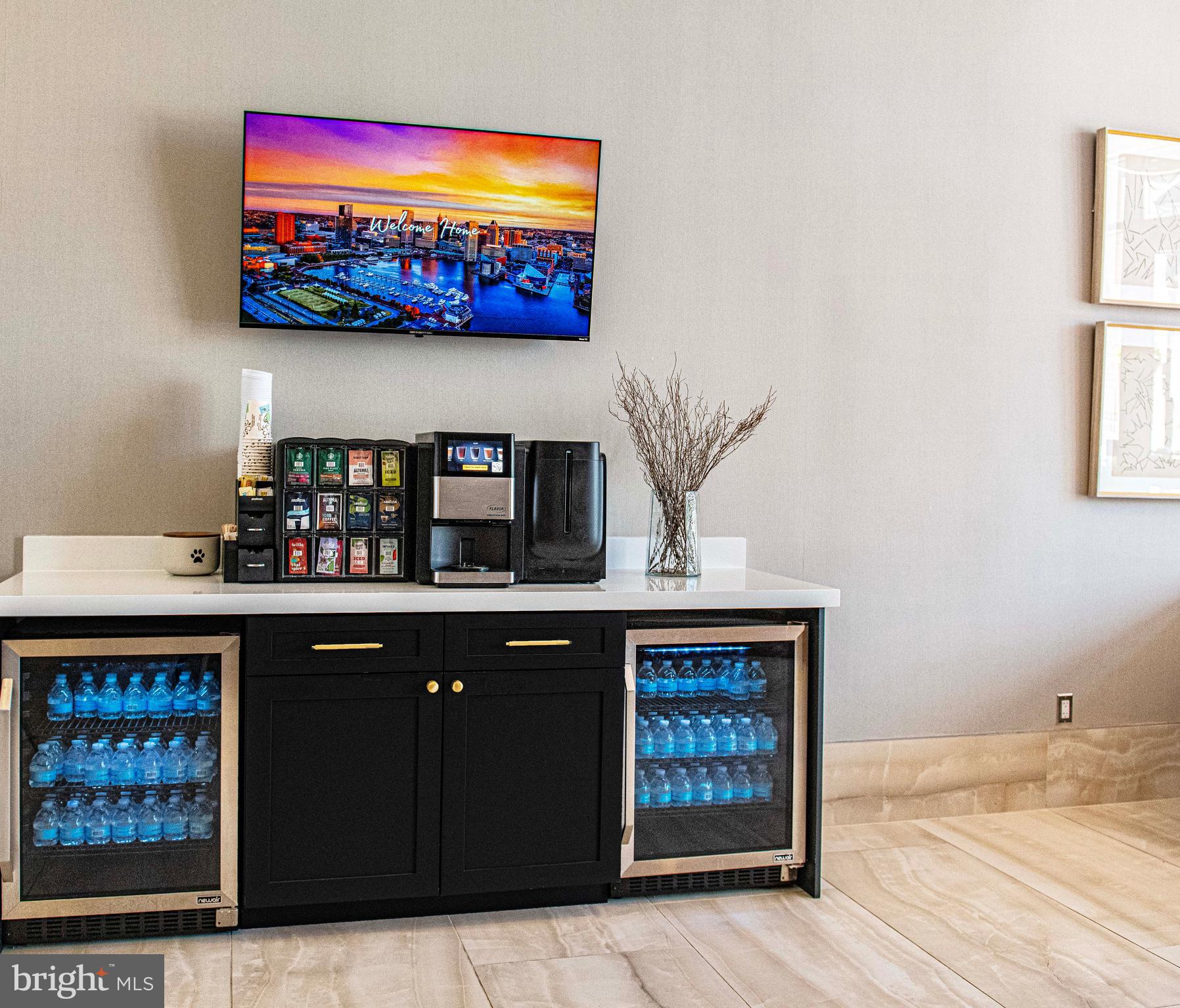 HARBOR EAST - Residential