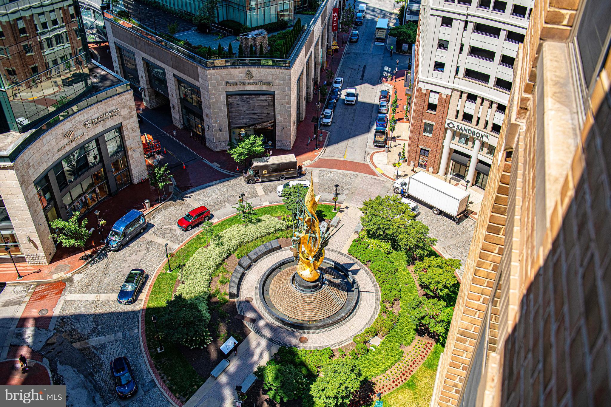 HARBOR EAST - Residential