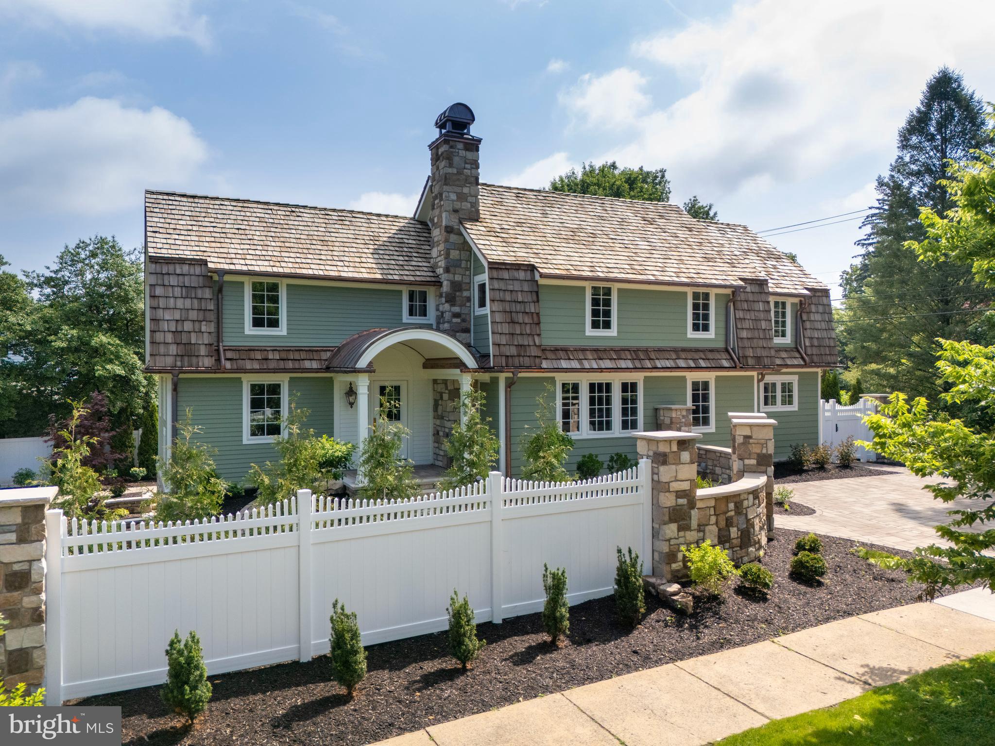 COLLEGE HEIGHTS - Residential