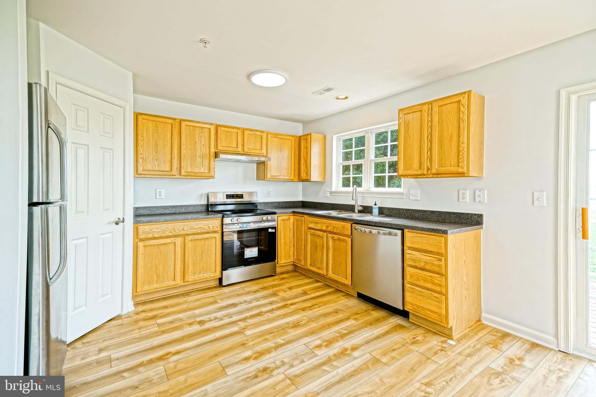 SHIPBUILDERS VILLAGE - Residential