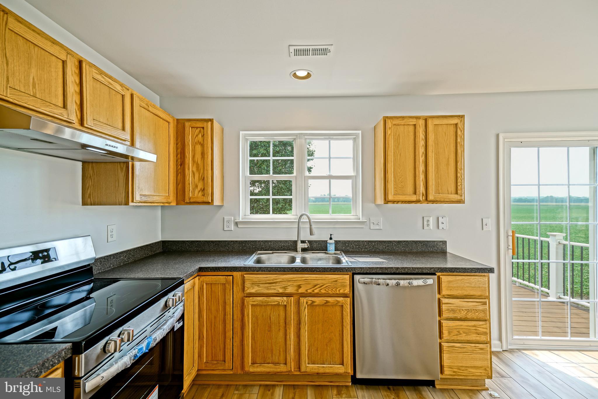SHIPBUILDERS VILLAGE - Residential