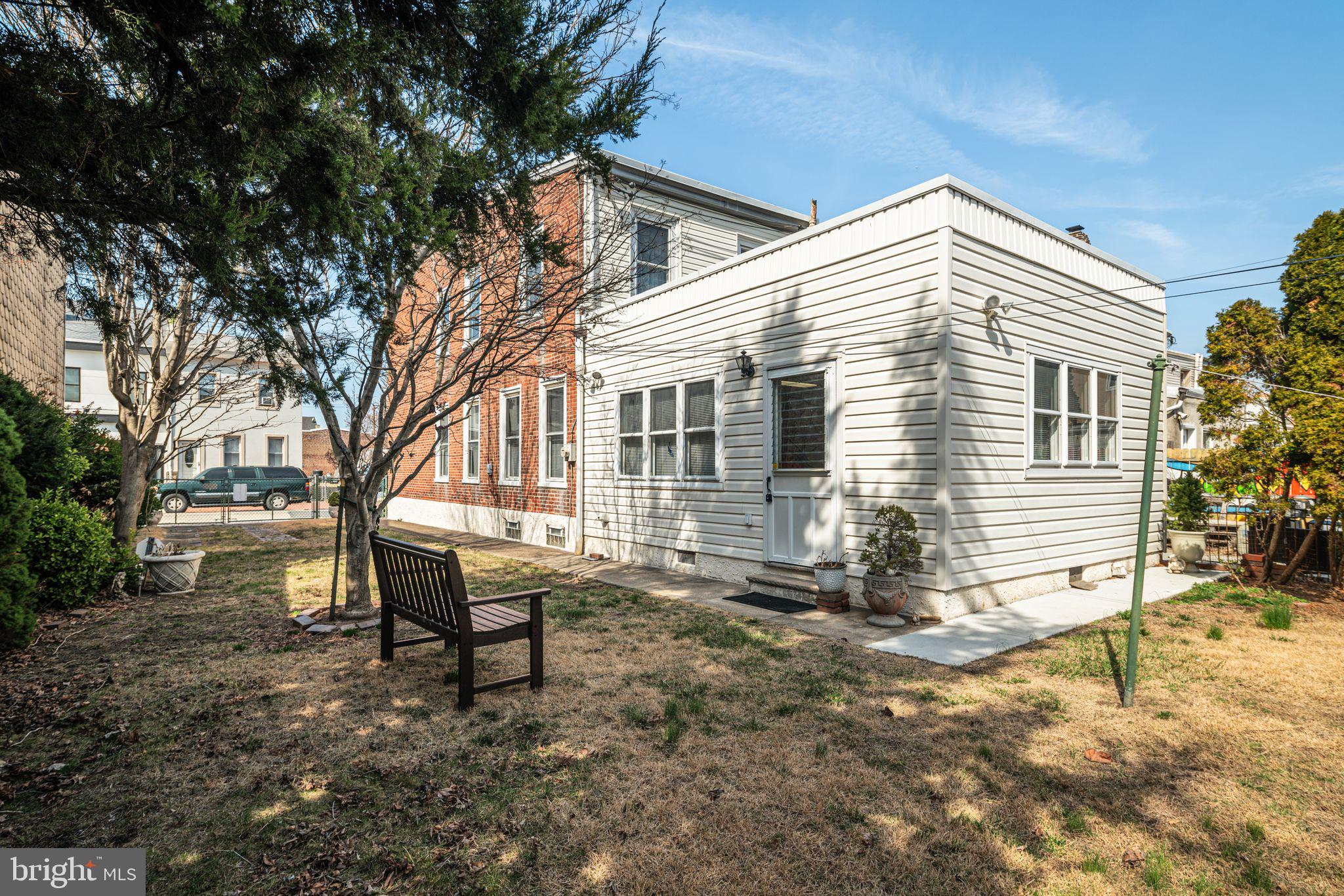 BRIDESBURG - Residential