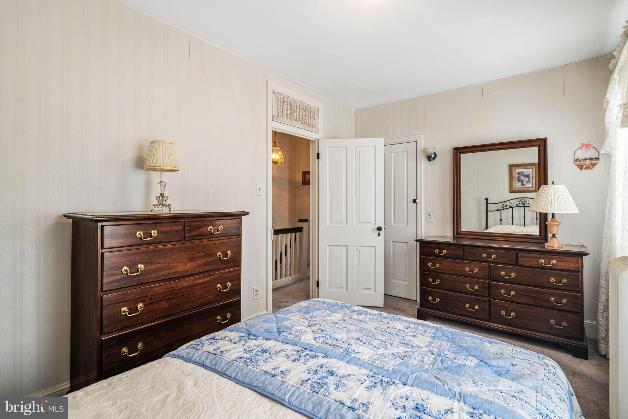 BRIDESBURG - Residential