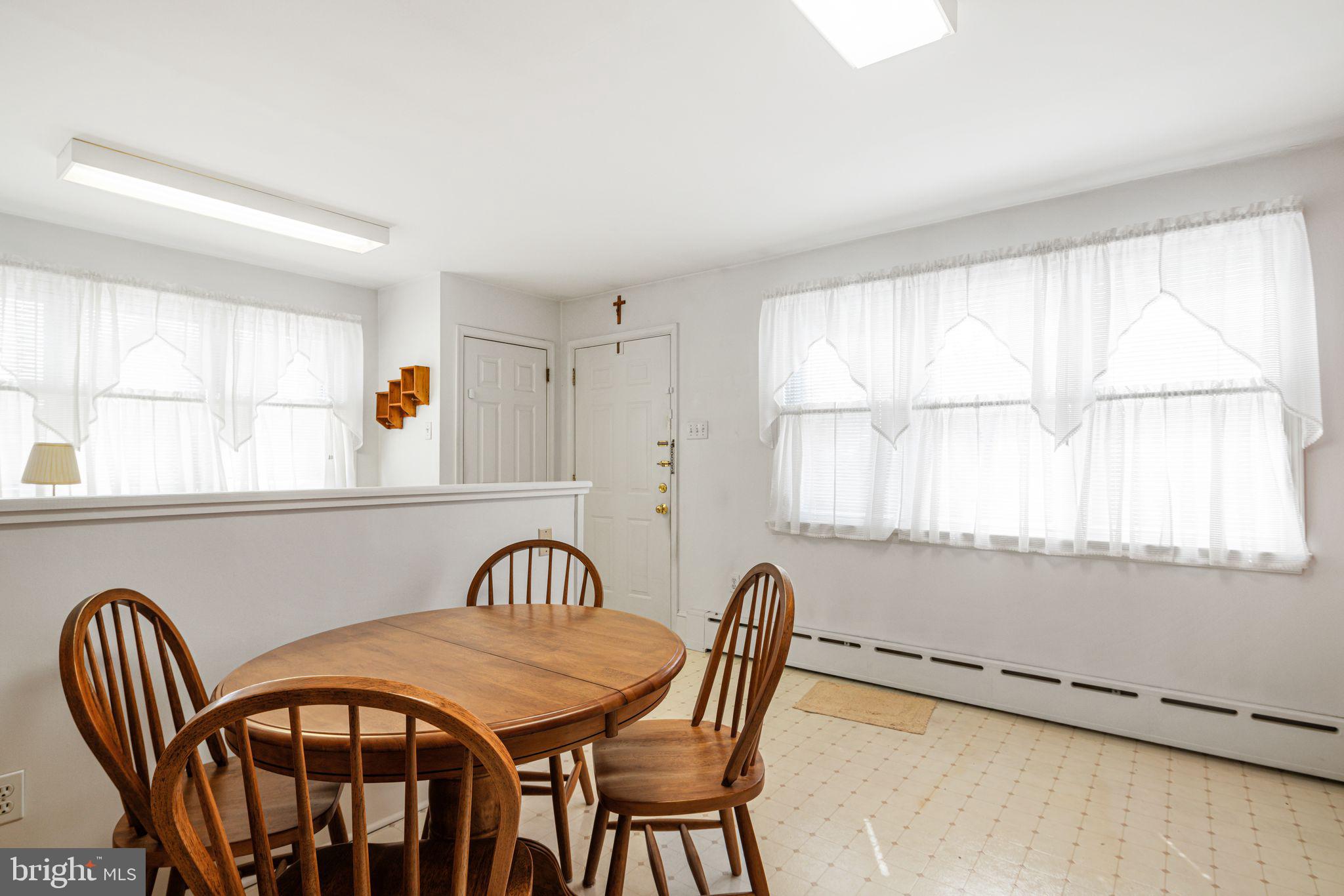 BRIDESBURG - Residential