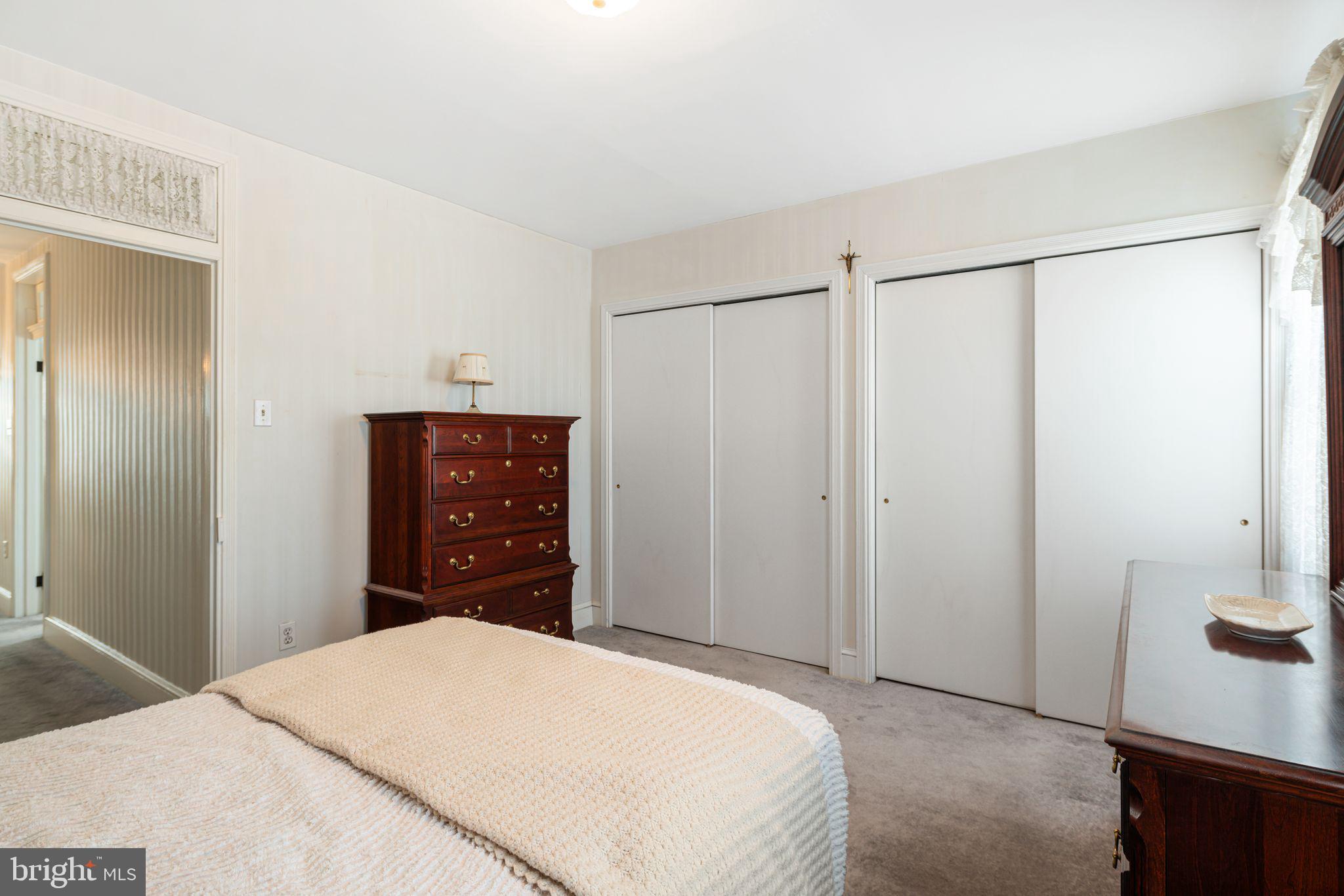 BRIDESBURG - Residential
