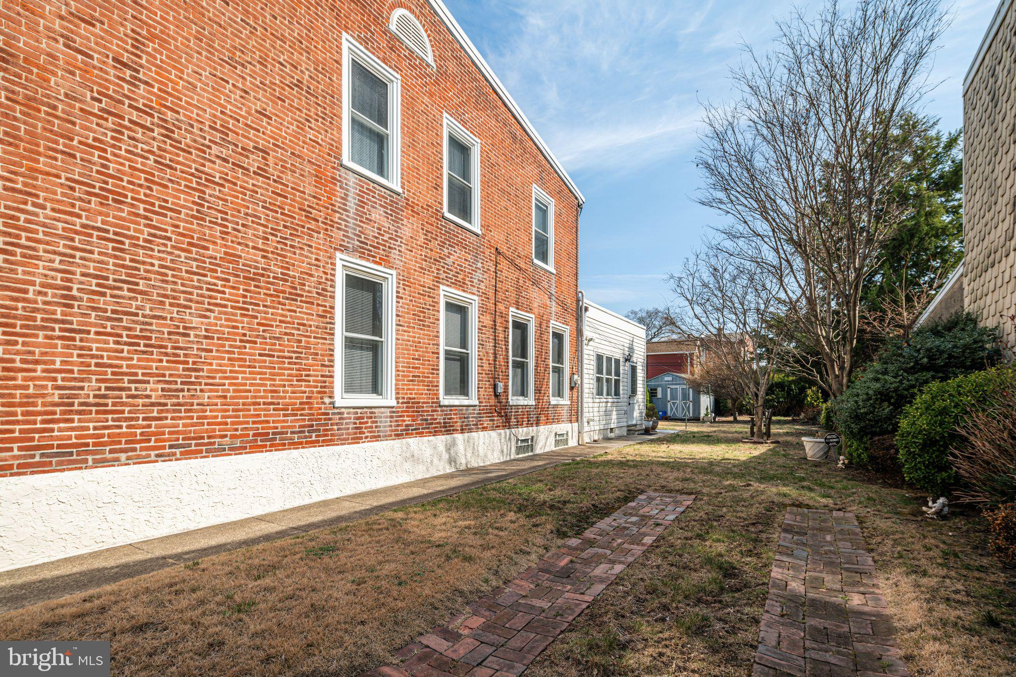 BRIDESBURG - Residential