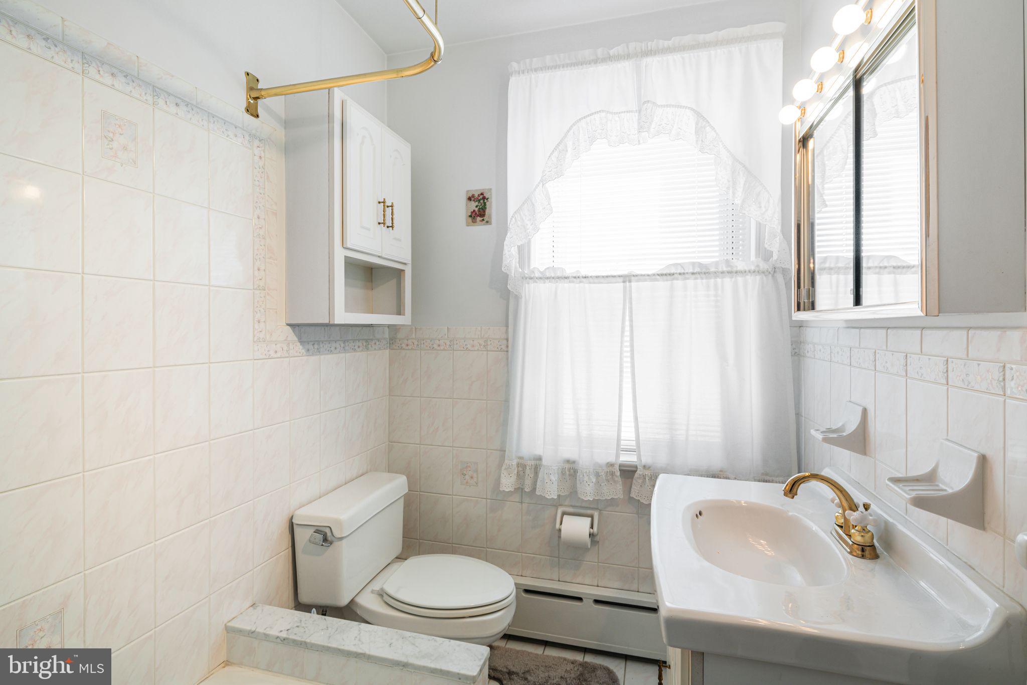 BRIDESBURG - Residential