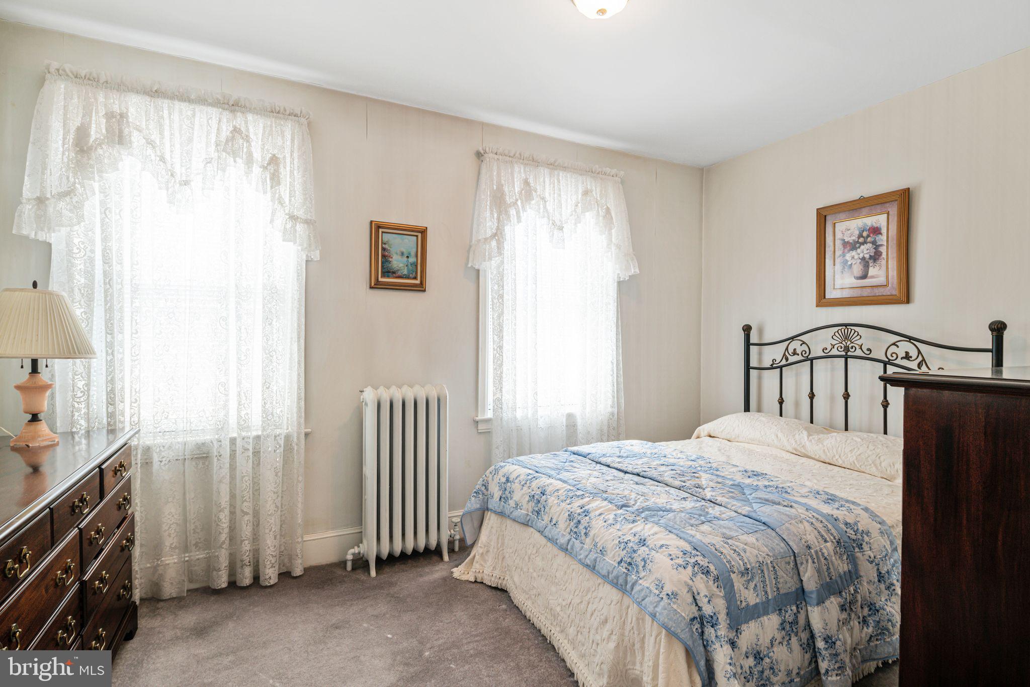BRIDESBURG - Residential