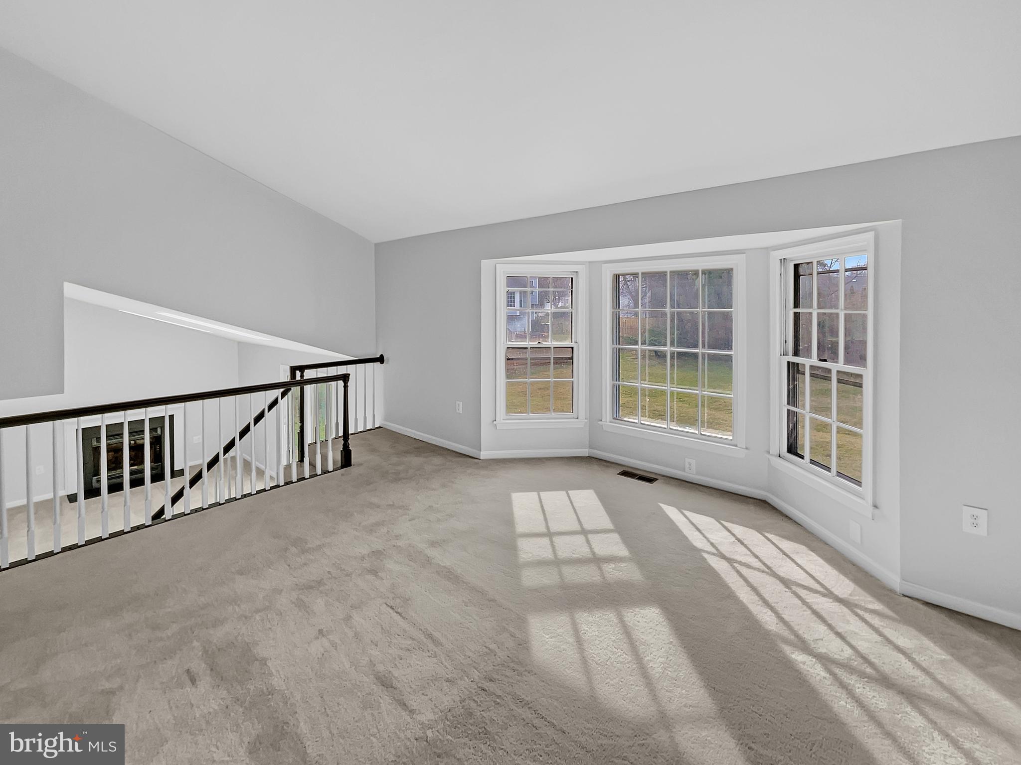 KINGSTON CHASE - Residential