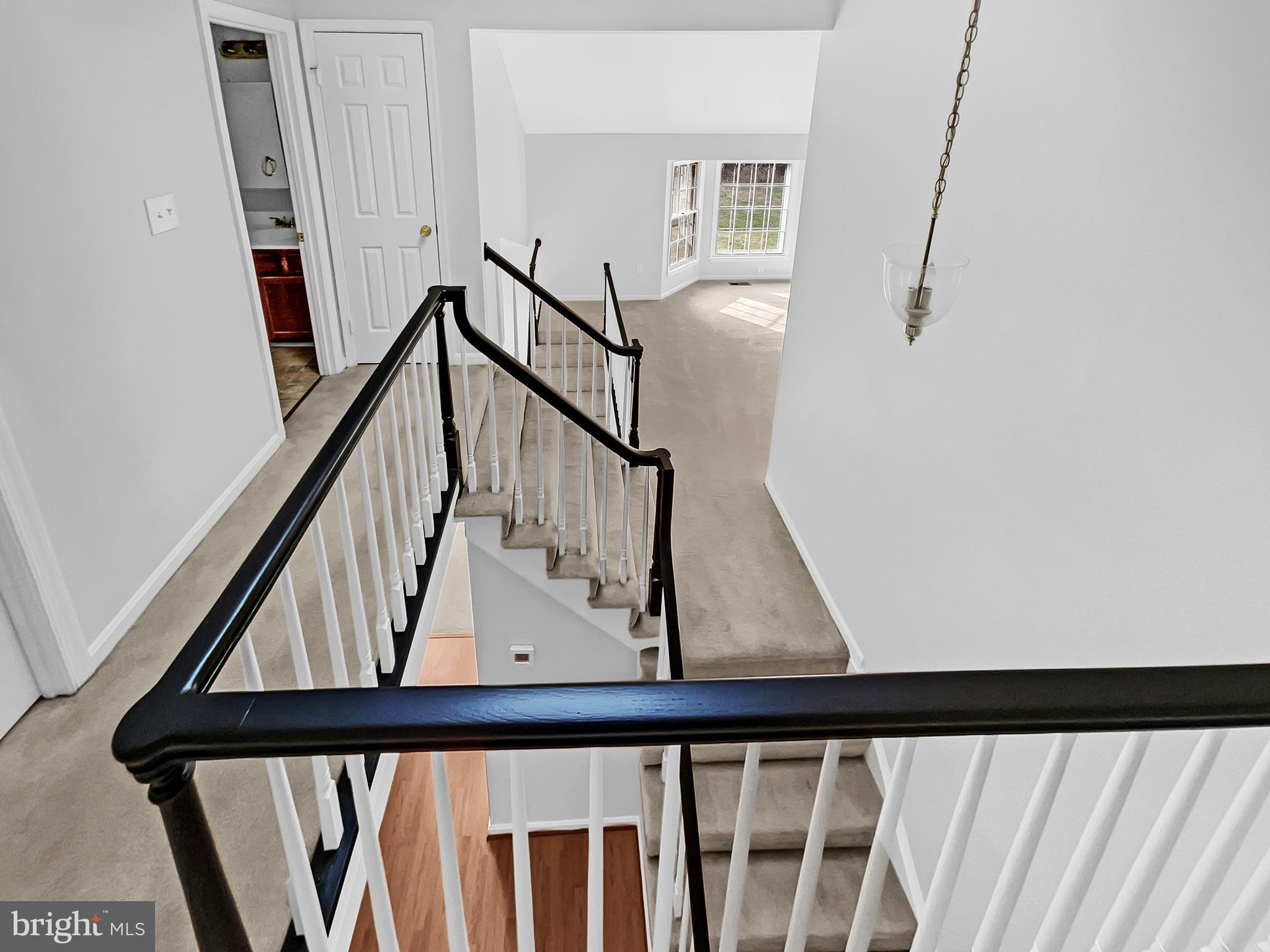 KINGSTON CHASE - Residential