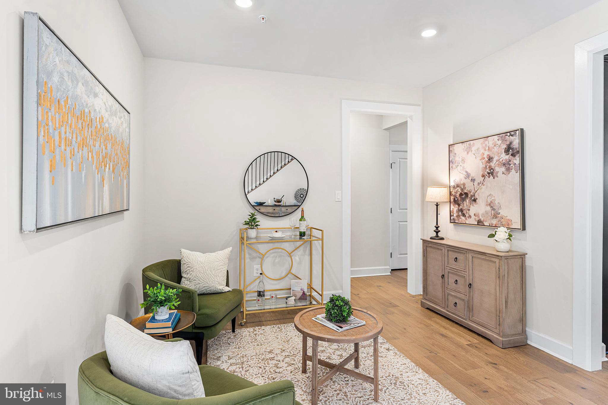 PONDS EDGE - Residential