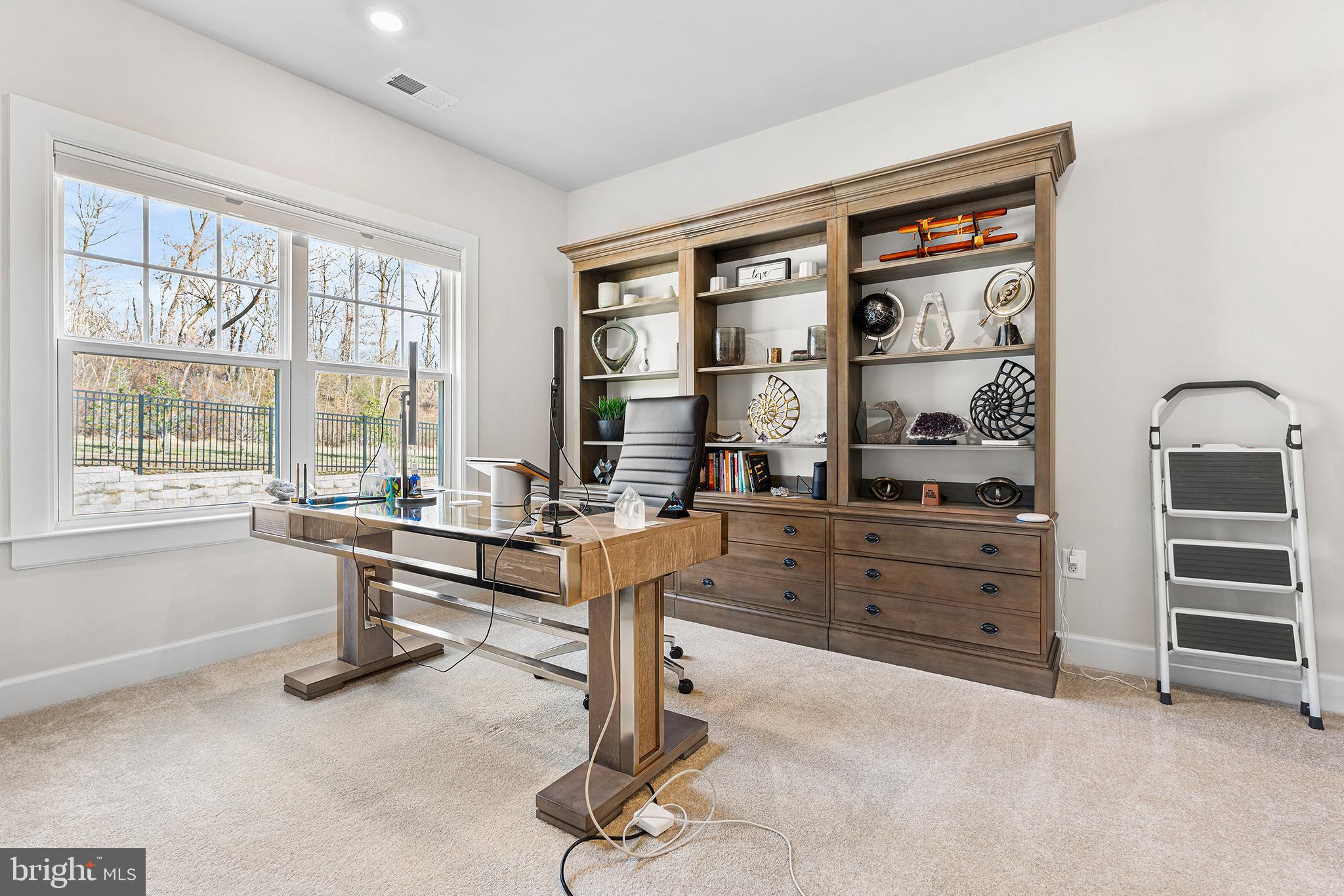 PONDS EDGE - Residential