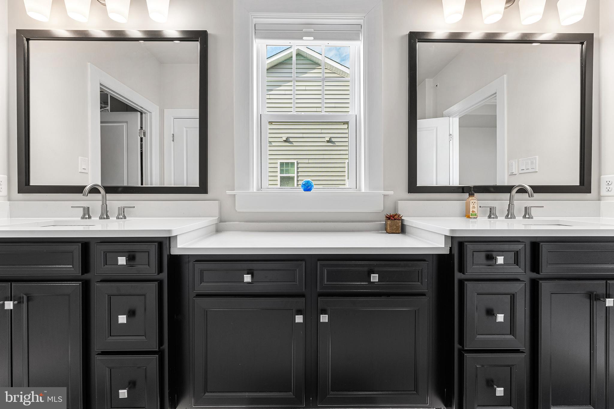 PONDS EDGE - Residential