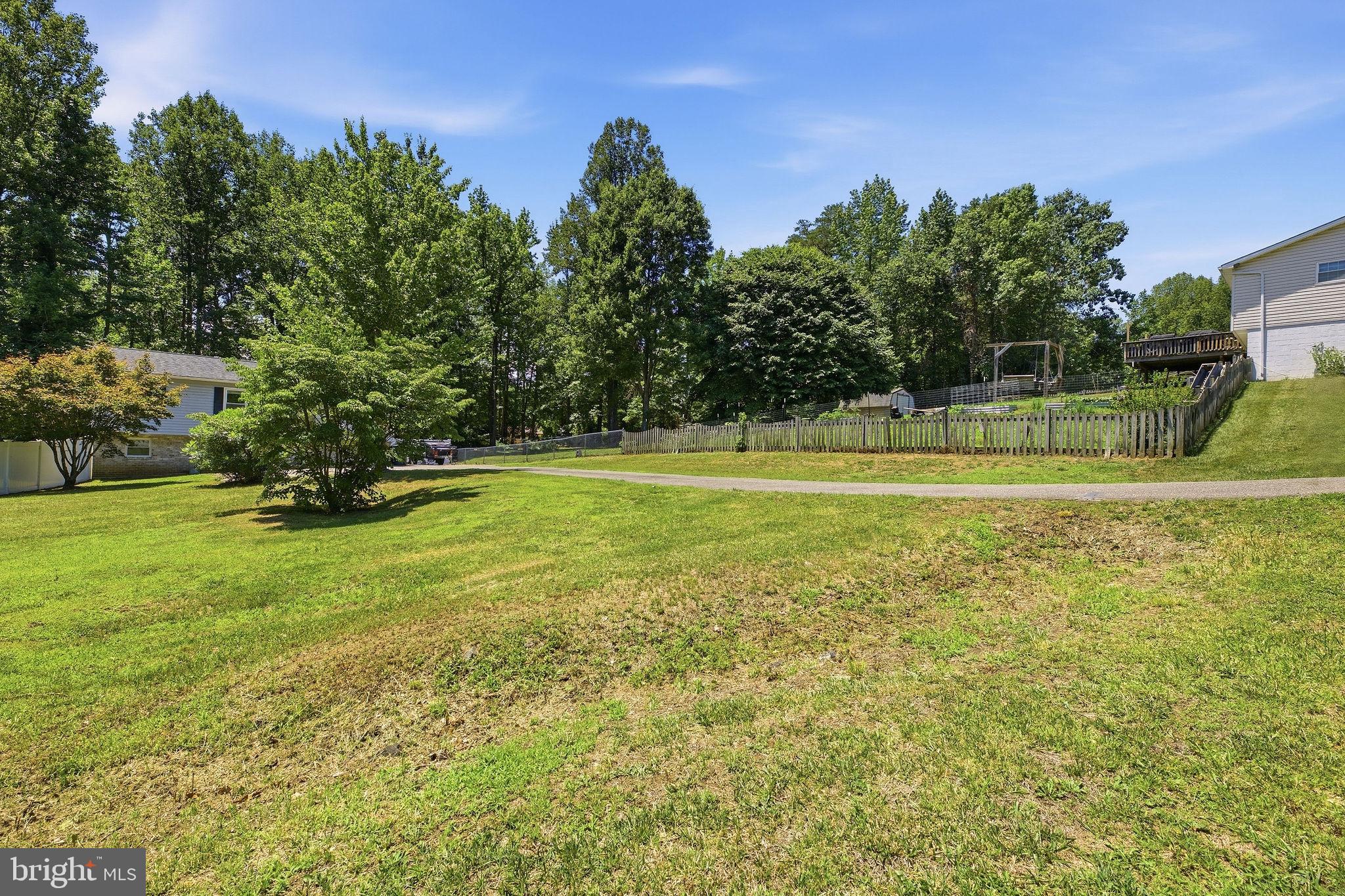 LAUREL RIDGE - Residential