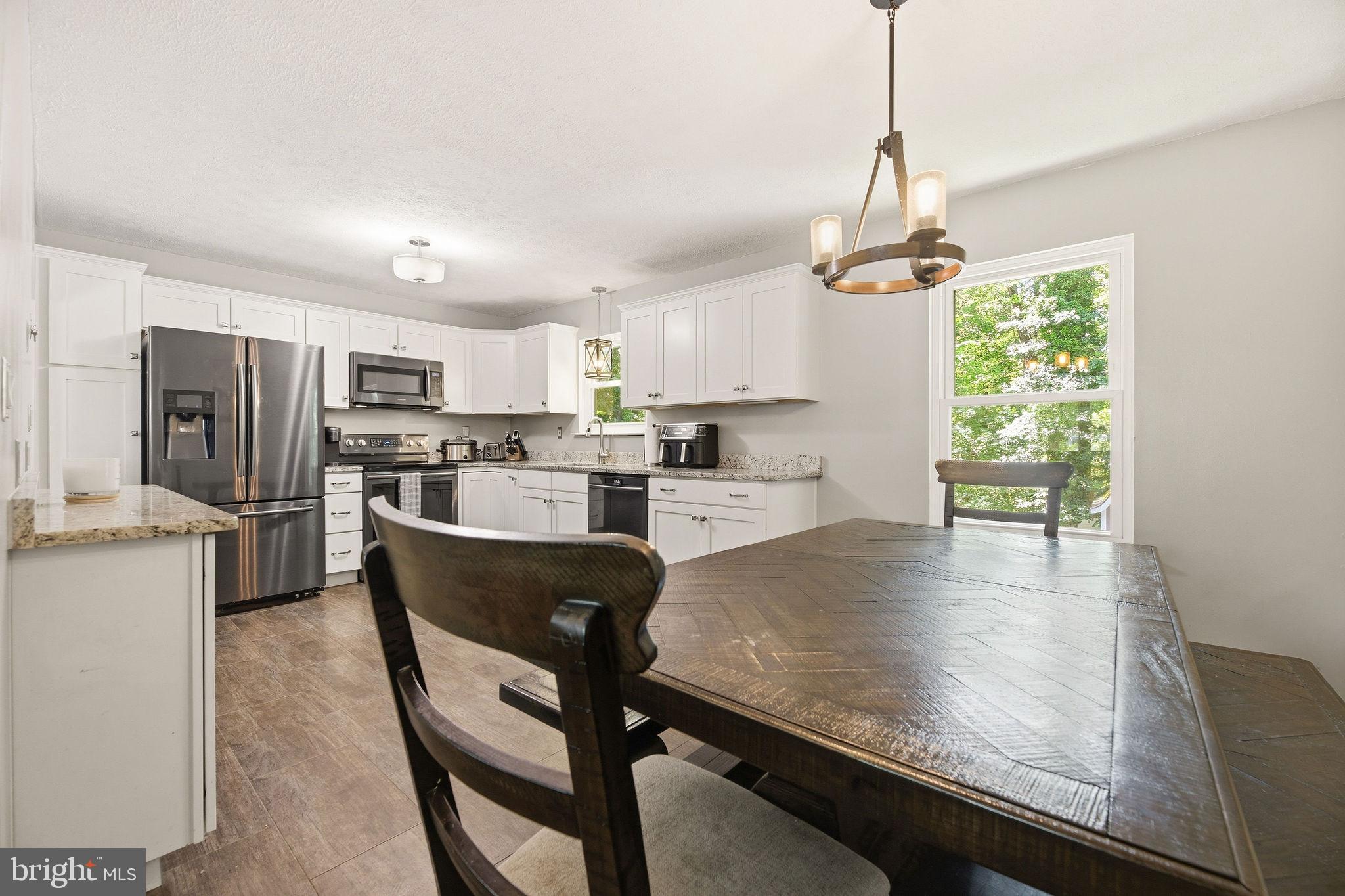 LAUREL RIDGE - Residential